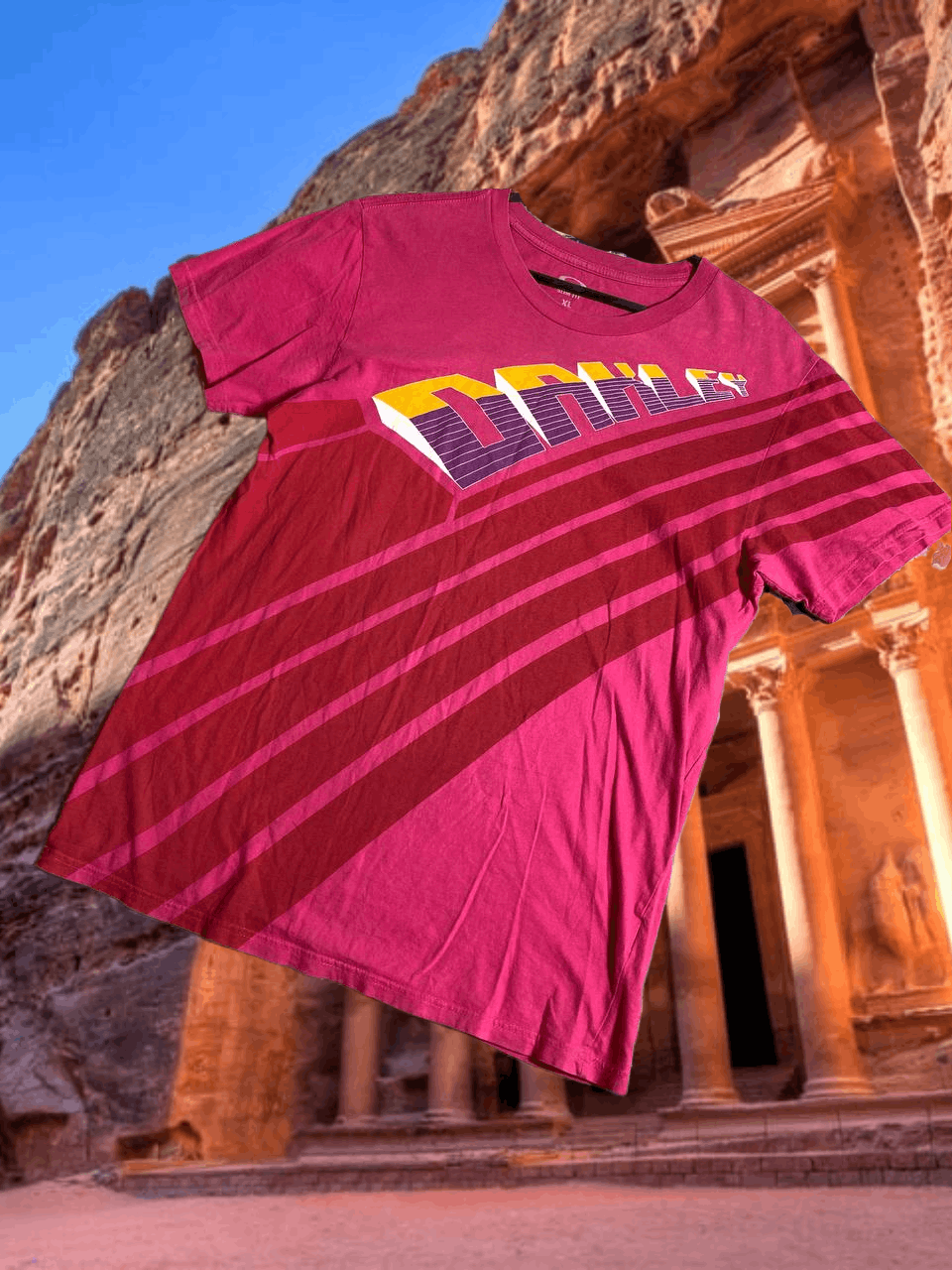 Oakley Streetwear pink T-Shirt OAKLEY big logo Y2K Vintage slim fit Size US XL / EU 56 / 4 - 1 Thumbnail