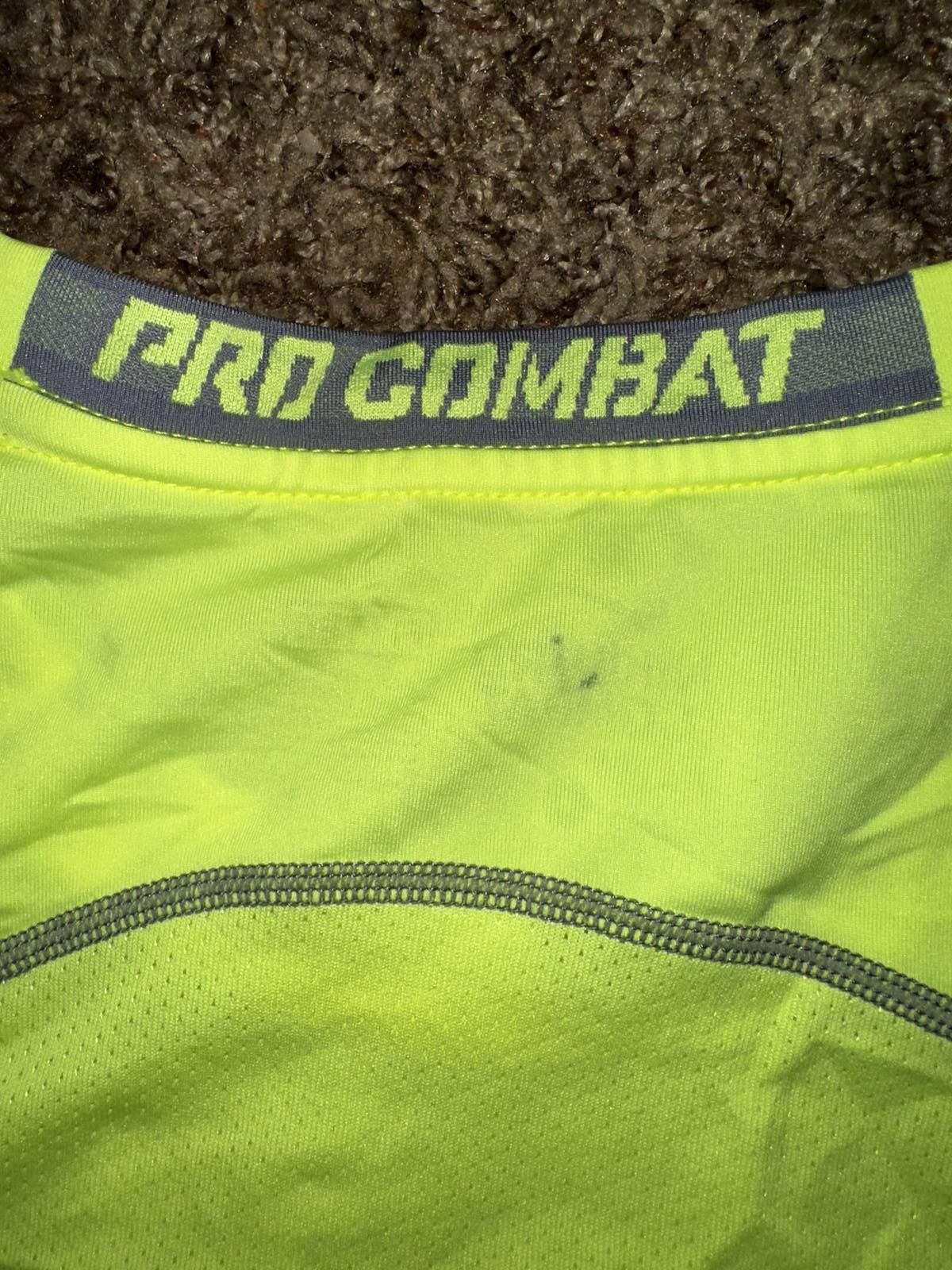 Nike Nike Men's Pro Combat Fitted Athletic 2.0 Volt Shirt Size US S / EU 44-46 / 1 - 8 Thumbnail
