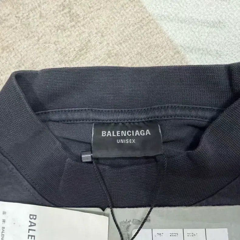 Balenciaga Balenciaga Solid color pattern print short-sleeve - Black Size US M / EU 48-50 / 2 - 4 Thumbnail