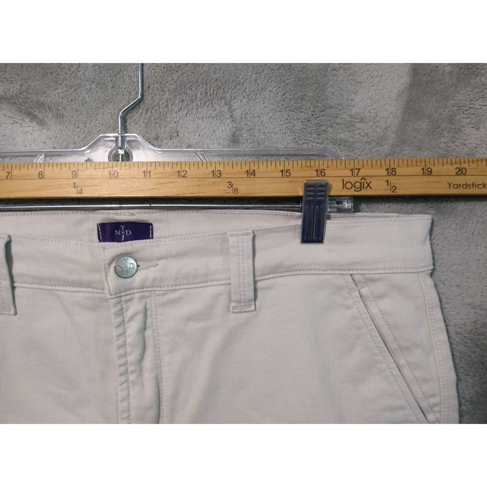 NYDJ NYDJ Shorts Womens 16 White Denim Avery Jean Lift Tuck Stretch High Rise Bermuda Casual Solid Cotton Jeans Shorts Womens 16 White NYDJ Size 38" / US 16 / IT 52 - 3 Thumbnail