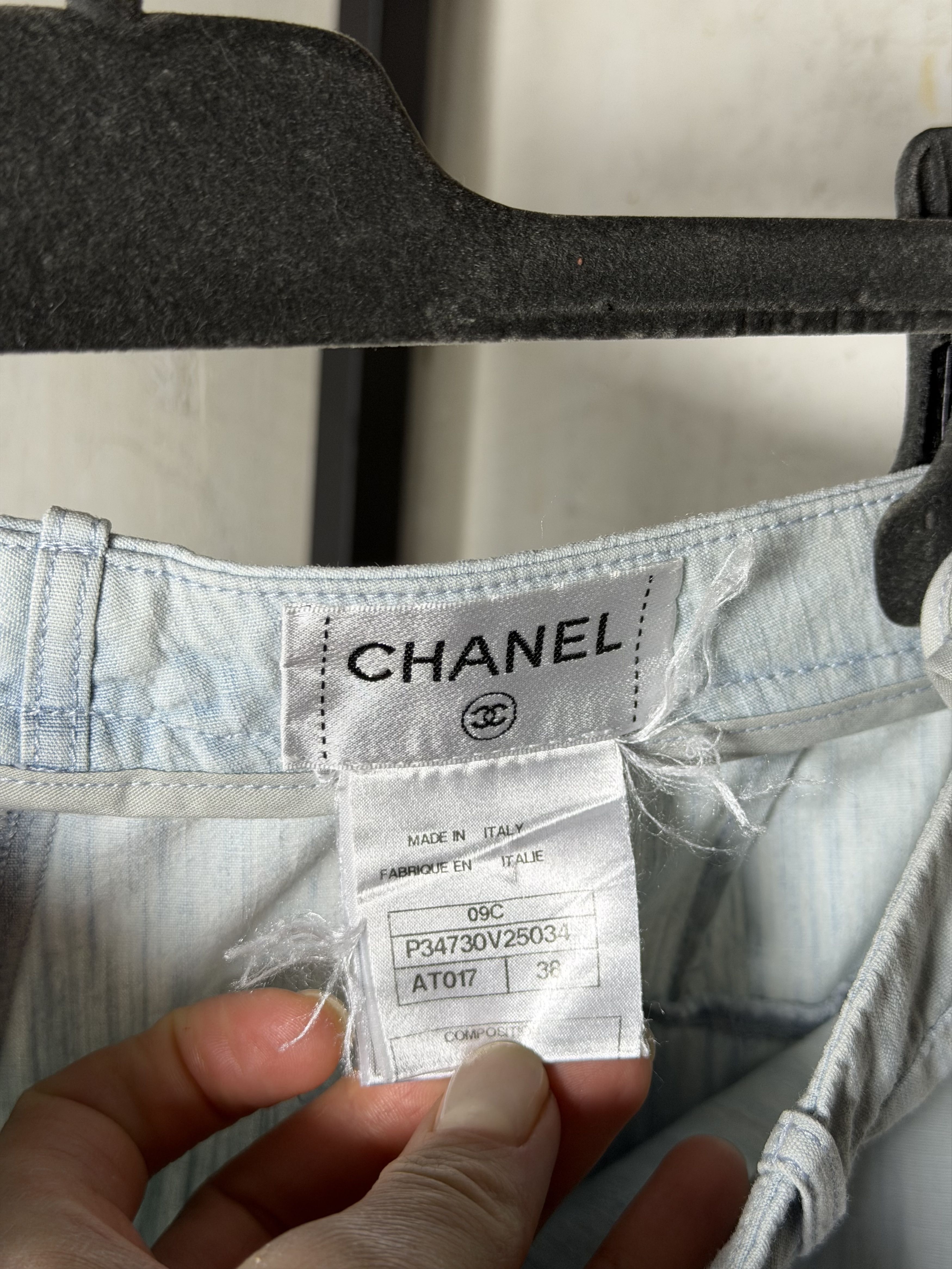 Chanel Chanel Blue Cotton Flared Hem Light Jeans Size 27" / US 4 / IT 40 - 7 Thumbnail