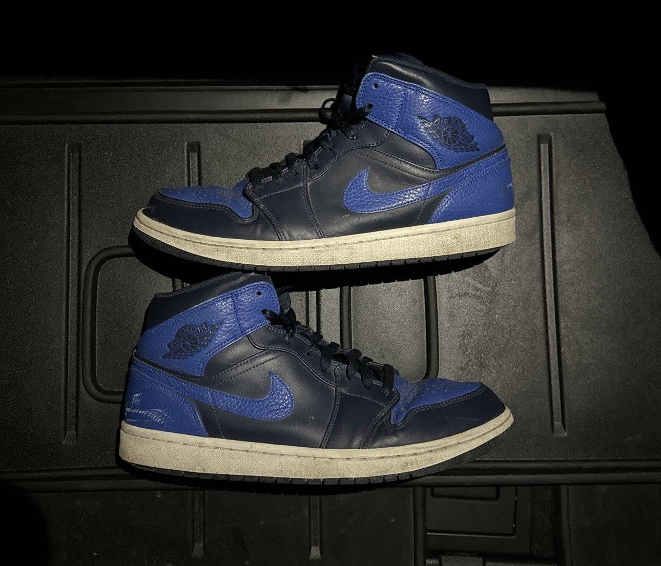 Nike Air Jordan 1 Mid - Obsidian Game Royal (Size 11) Size US 11 / EU 44 - 2 Thumbnail