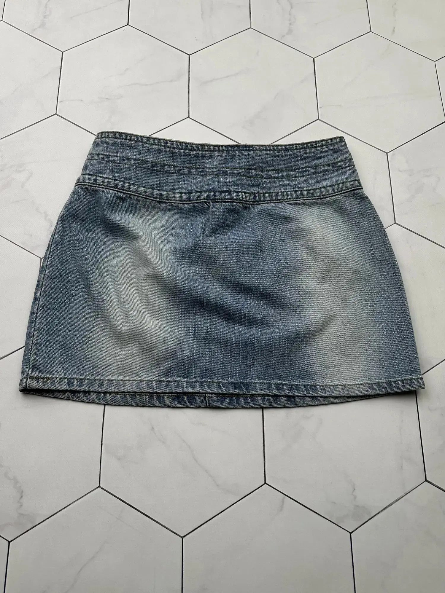 Japanese Brand Vintage Bondage Mini Skirt (B470)D15E2 Size 27" / US 4 / IT 40 - 5 Thumbnail