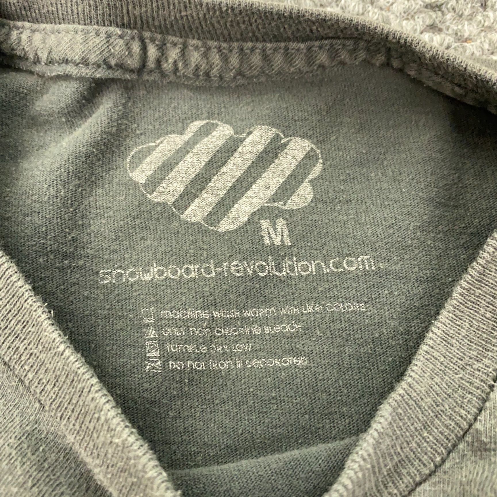Vintage Snowboard Revolution T-Shirt Mens M Gray Crew Neck Short Sleeve Grunge Retro Movie 90s Mens Size US M / EU 48-50 / 2 - 5 Thumbnail