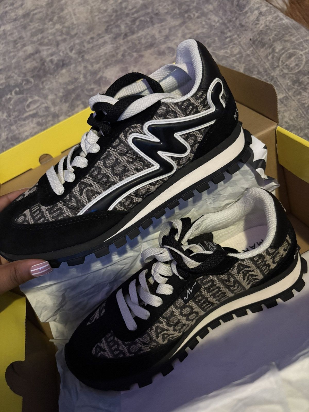 Marc Jacobs Marc Jacob Jogger Sneakers Size US 7 / IT 37 - 2 Thumbnail
