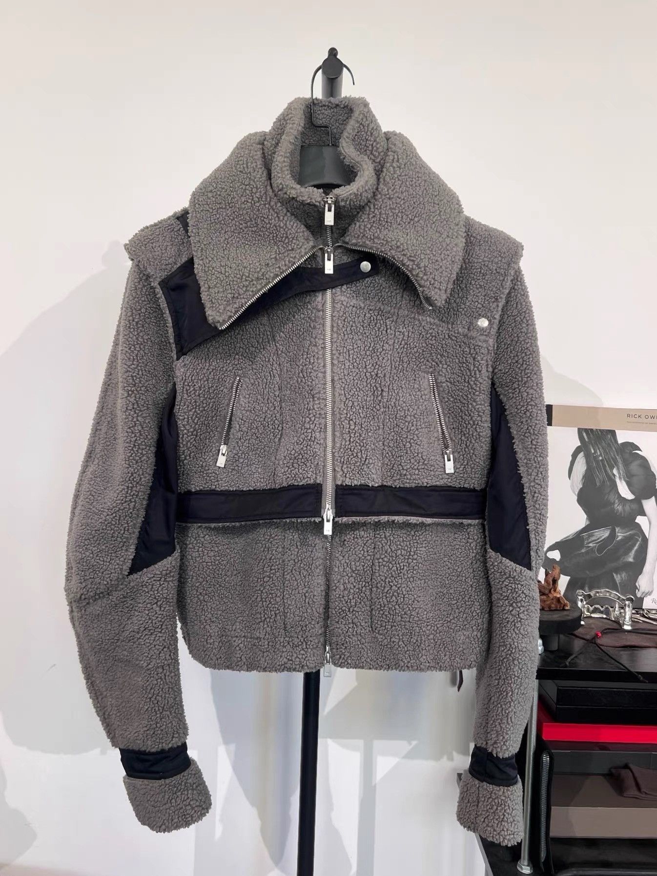 Heliot Emil Heliot Emil Layered Tech Fleece Short Jacket K35 Size XS / US 0-2 / IT 36-38 - 1 Thumbnail