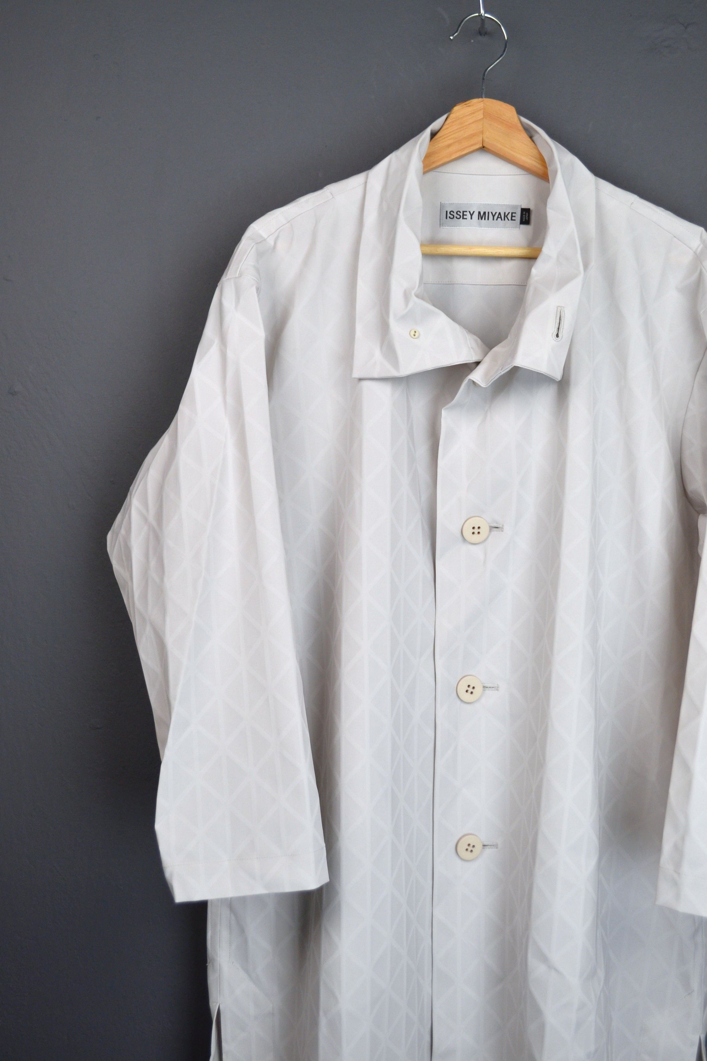 Issey Miyake Issey Miyake 1 Size Gray Blink Coat Bao Style Japan XS-S Size S / US 4 / IT 40 - 5 Thumbnail