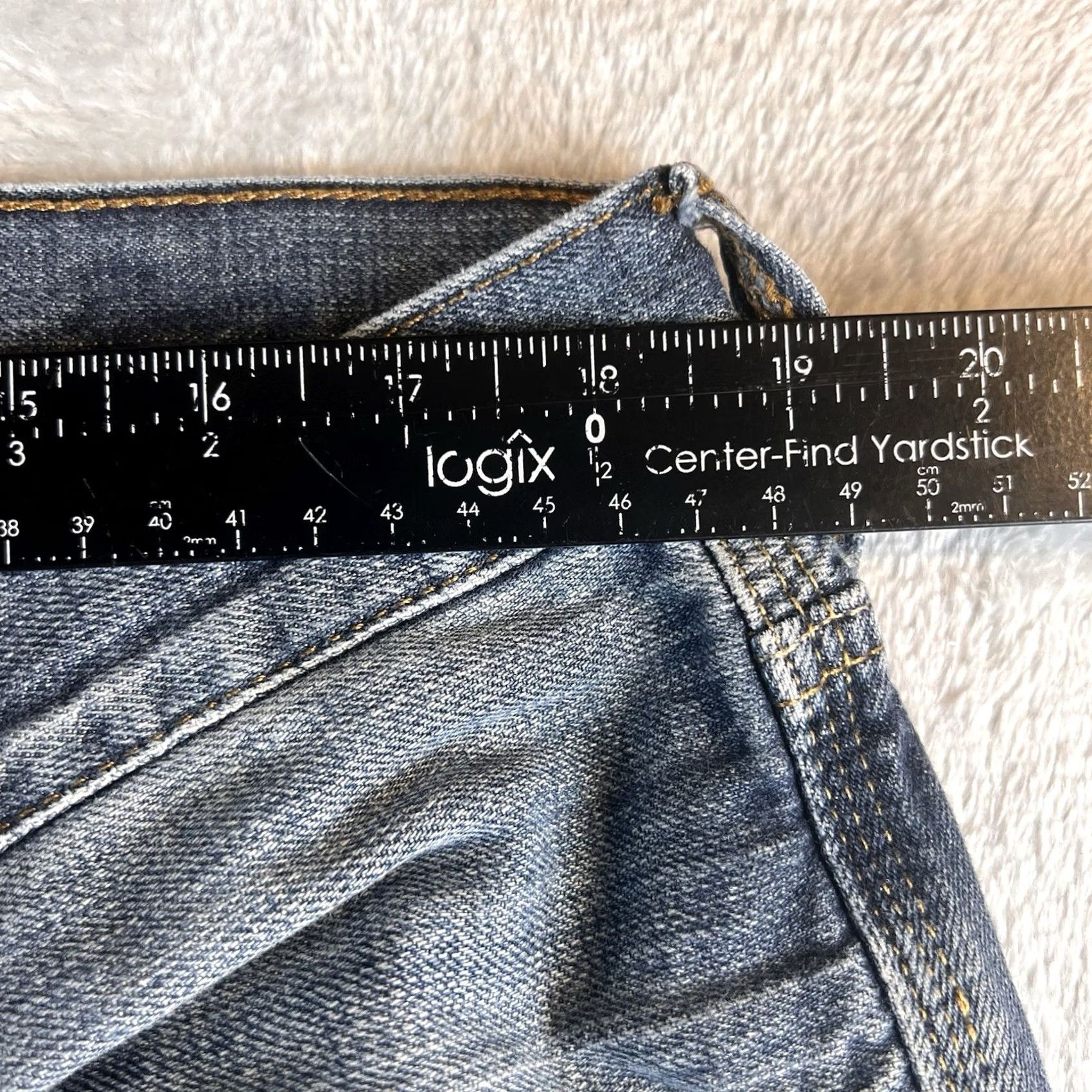 American Eagle Outfitters VINTAGE American Eagle Outfitters Jeans Bootcut Denim Blue Medium Wash Mens 38x32 38x30 Regular Inseam 32 Pockets Cowboy Grunge Size US 38 / EU 54 - 3 Thumbnail