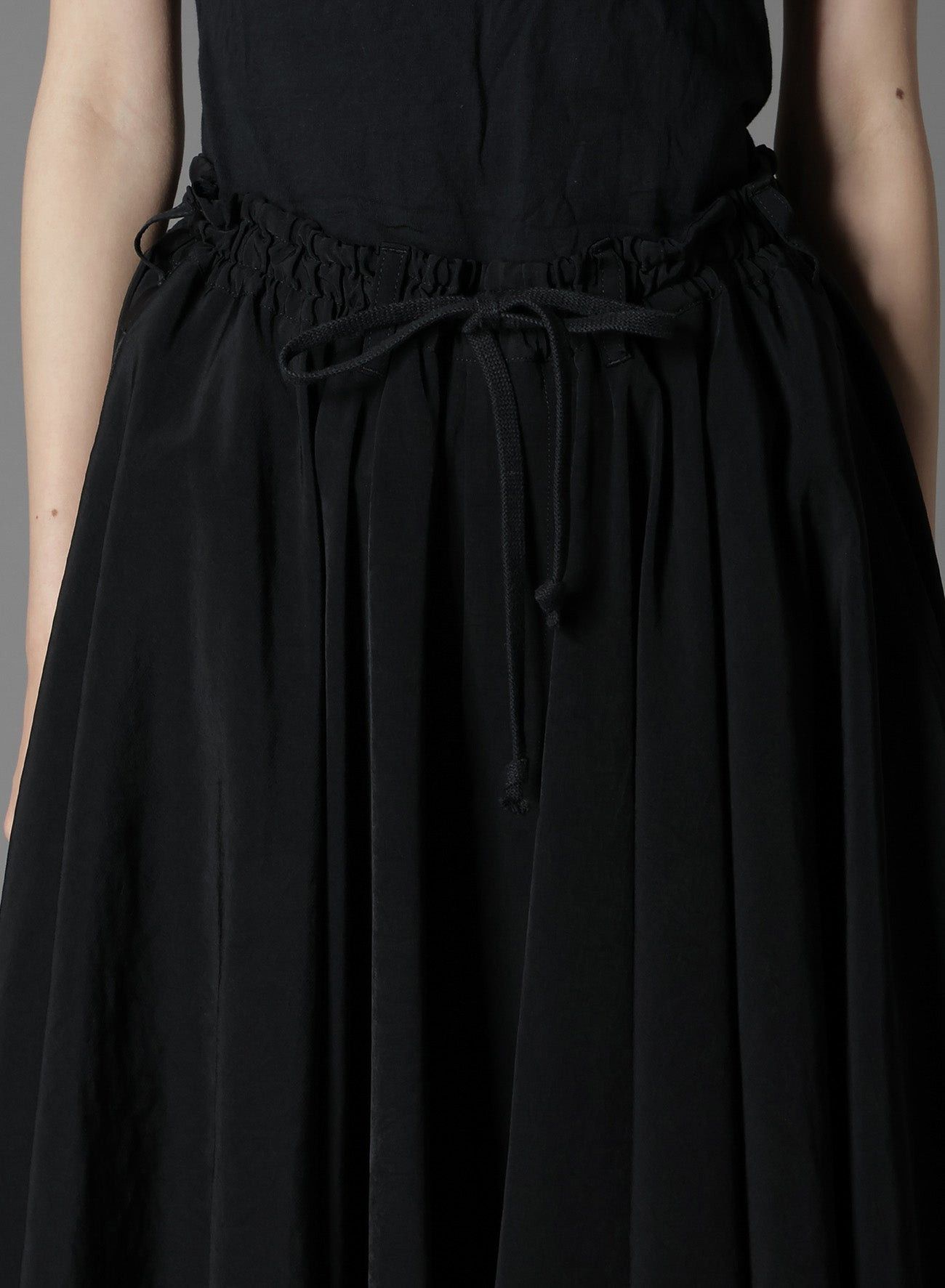 Yohji Yamamoto Ground Y Yohji Yamamoto Ta/UXEDO CREPE DE CHINE CIRCLE PANTS Size US 32 / EU 48 - 8 Thumbnail