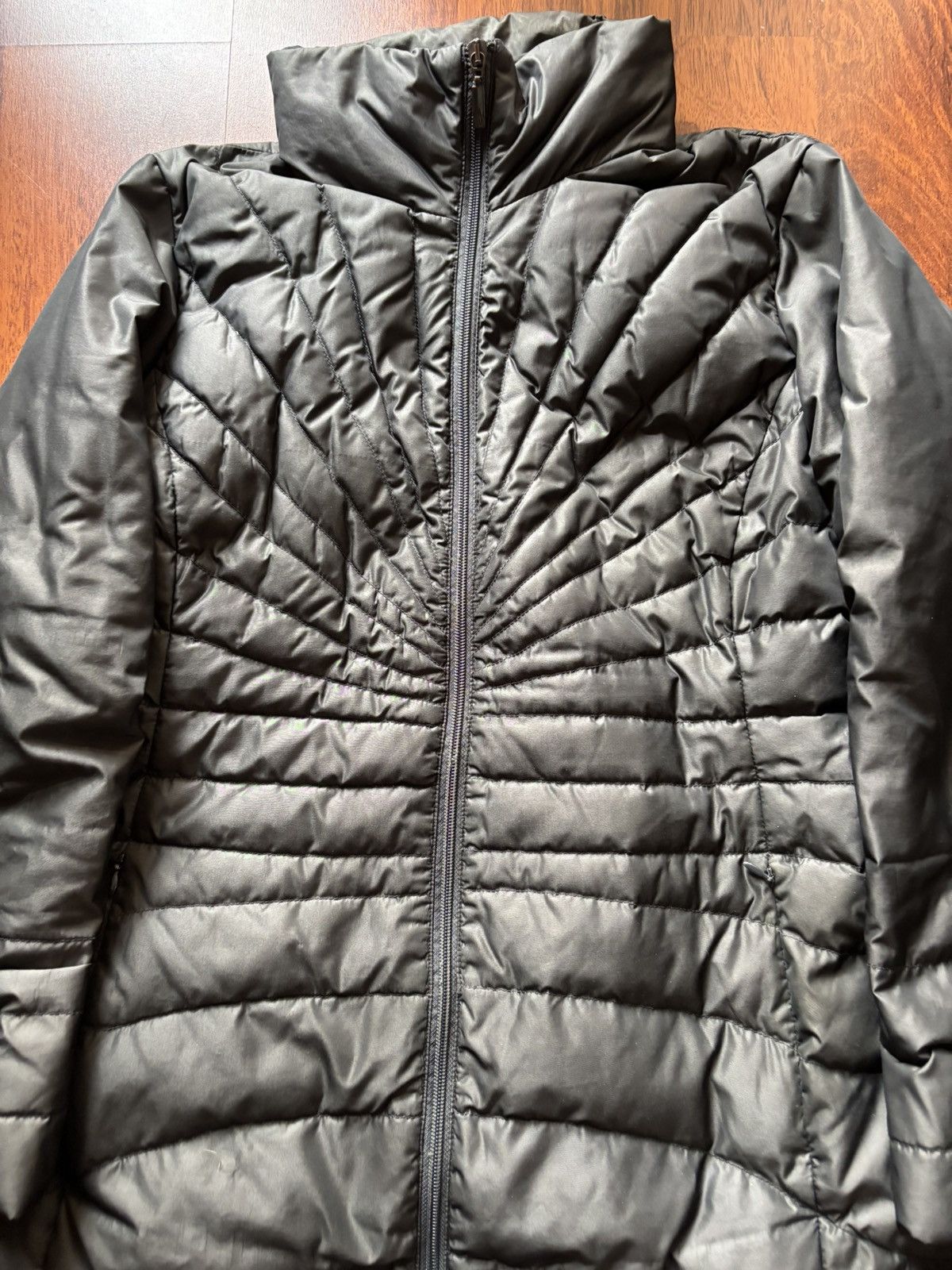 Moncler Moncler vintage puffy long jacket Size US M / EU 48-50 / 2 - 2 Thumbnail