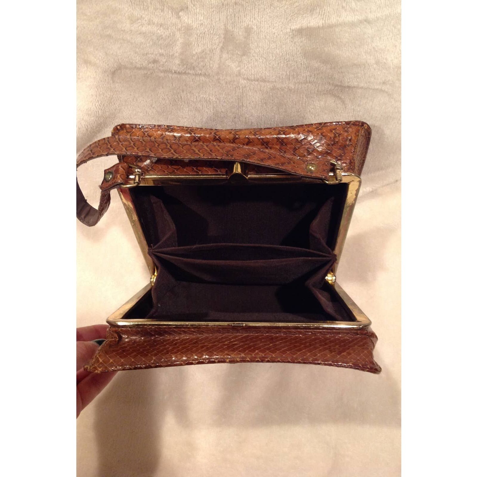 Vintage Vintage Brown Snake Print Handbag Gold Accents Top Handle Size ONE SIZE - 9 Thumbnail