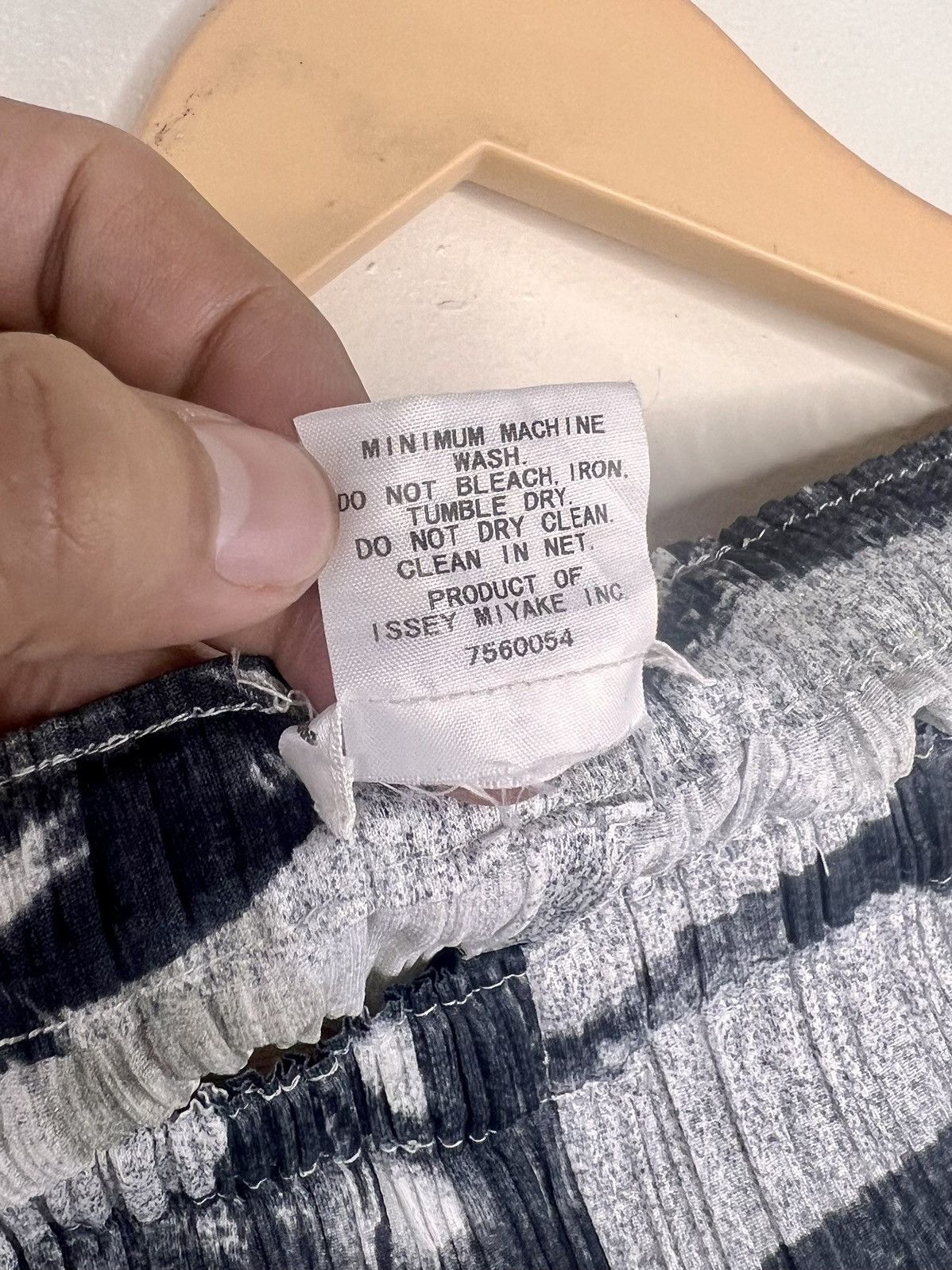 Pleats Please Issey Miyake RARE PLEATS PLEASE KITCHEN TOOL PANT Size 30" / US 8 / IT 44 - 5 Thumbnail