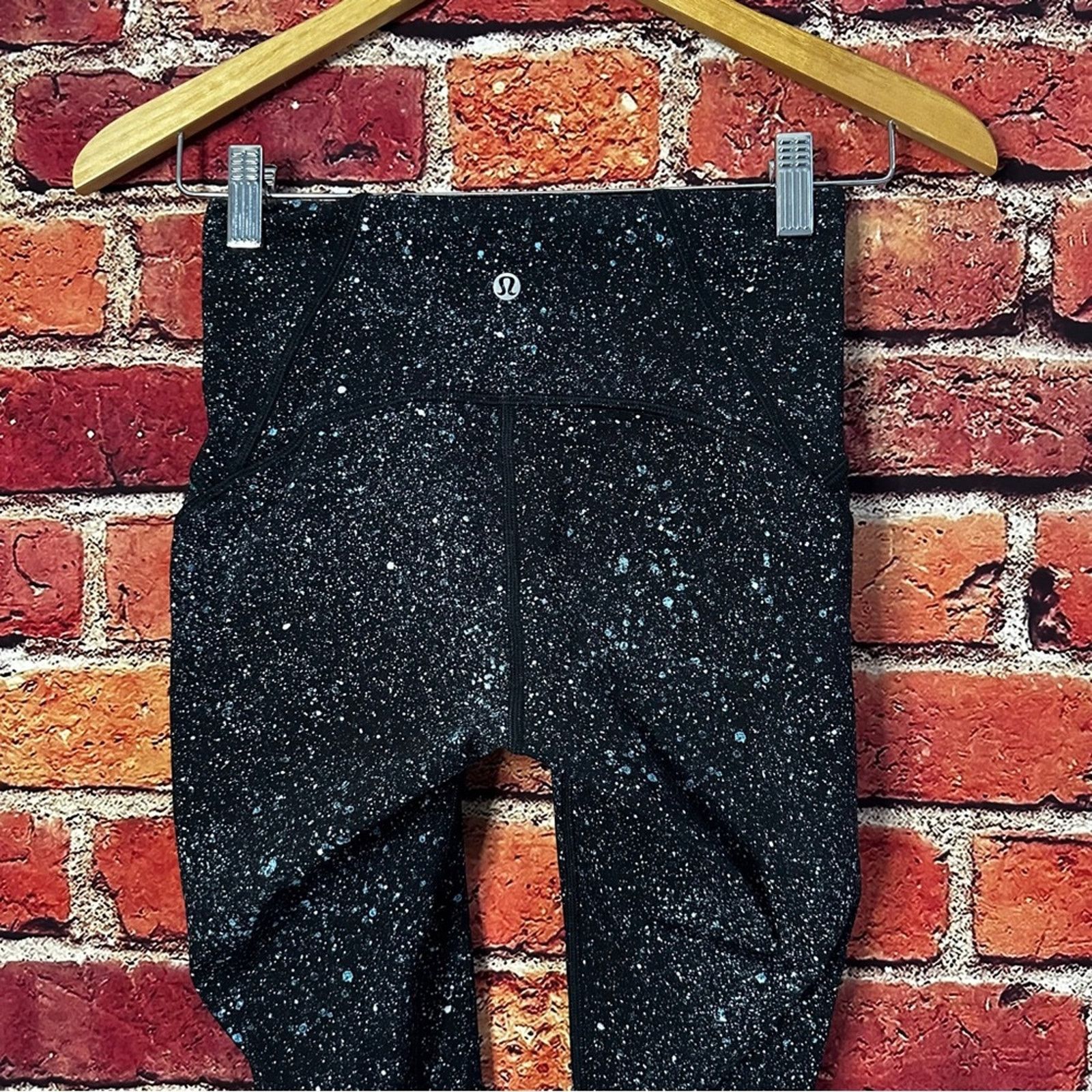 Lululemon Lululemon leggings a size 4 Size 27" / US 4 / IT 40 - 7 Thumbnail