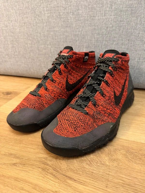 Nike Nike Flyknit Trainer Trnr Chukka FSB Bright Crimson size 43 Size US 10 / EU 43 - 6 Thumbnail