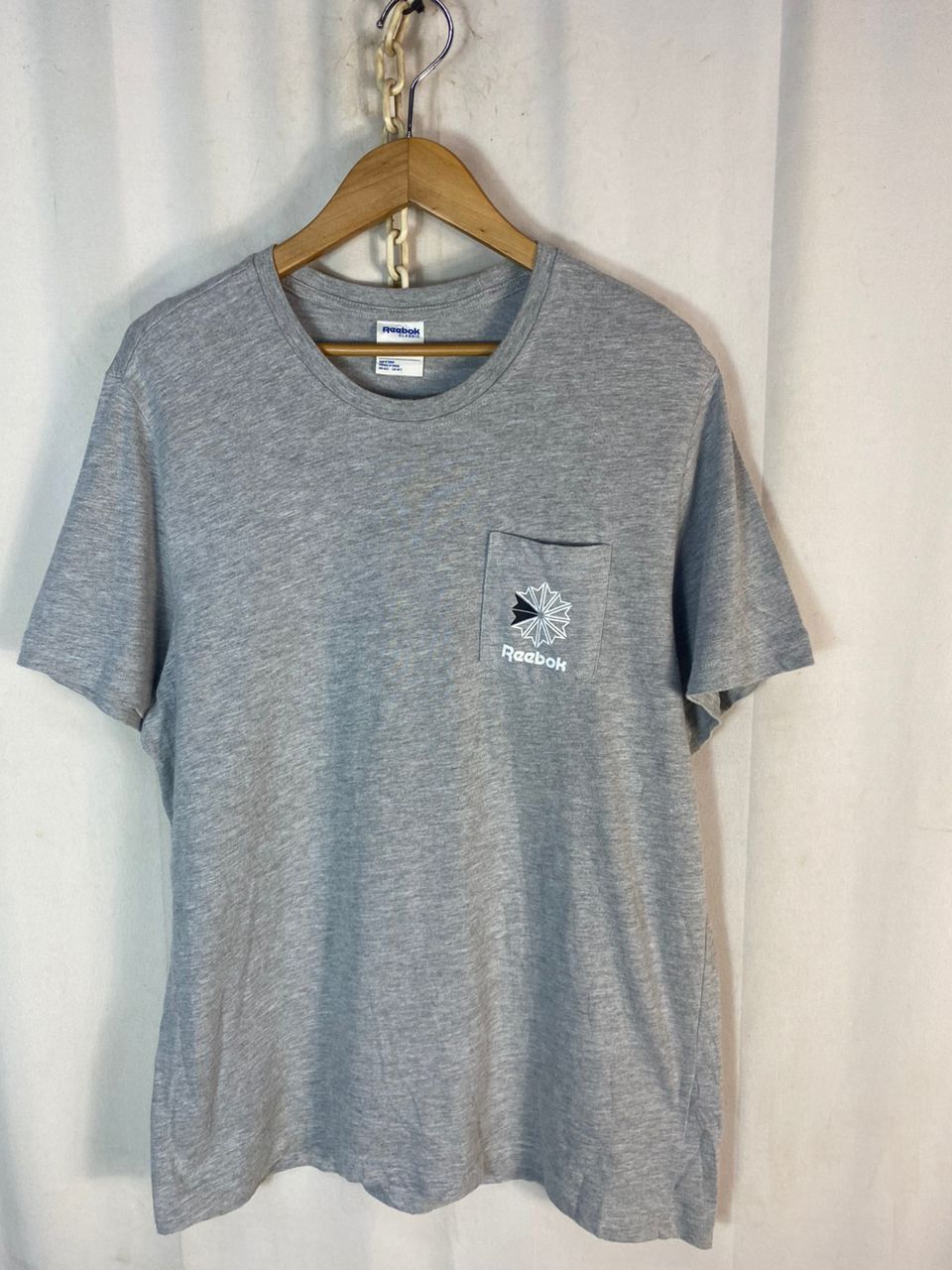Reebok Vintage Reebok classic printed tshirt Size US L / EU 52-54 / 3 - 1 Thumbnail