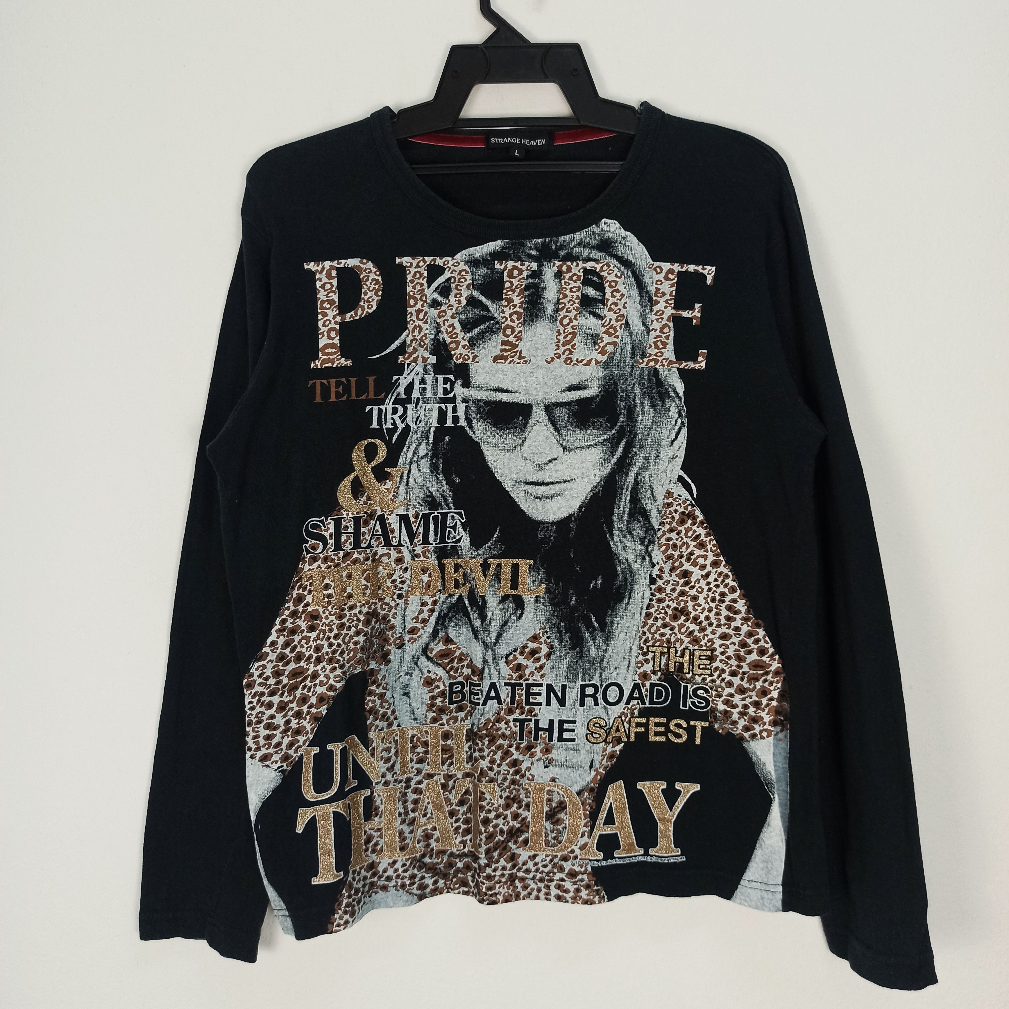 Hysteric Glamour RARE STRANGE HEAVEN LONG SLEEVE TSHIRT Size L / US 10 / IT 46 - 1 Thumbnail