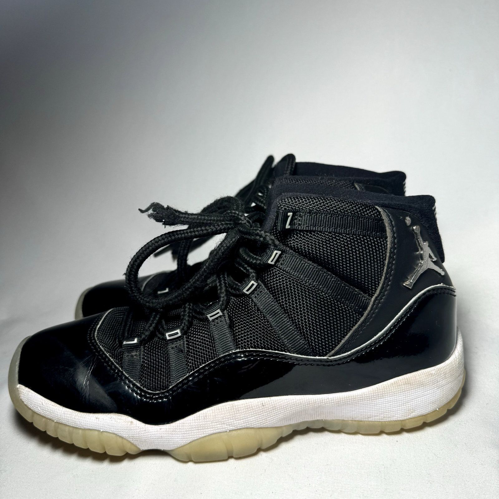 Jordan Brand × Nike Size 6.5 - Air Jordan 11 Retro GS Jubilee / 25th Anniversary Size US 6.5 / EU 39-40 - 8 Thumbnail