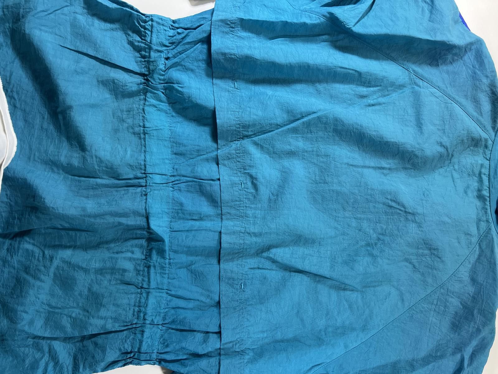 Reebok Vintage Reebok Windbreaker Jacket teal and Purple L Size US L / EU 52-54 / 3 - 9 Thumbnail