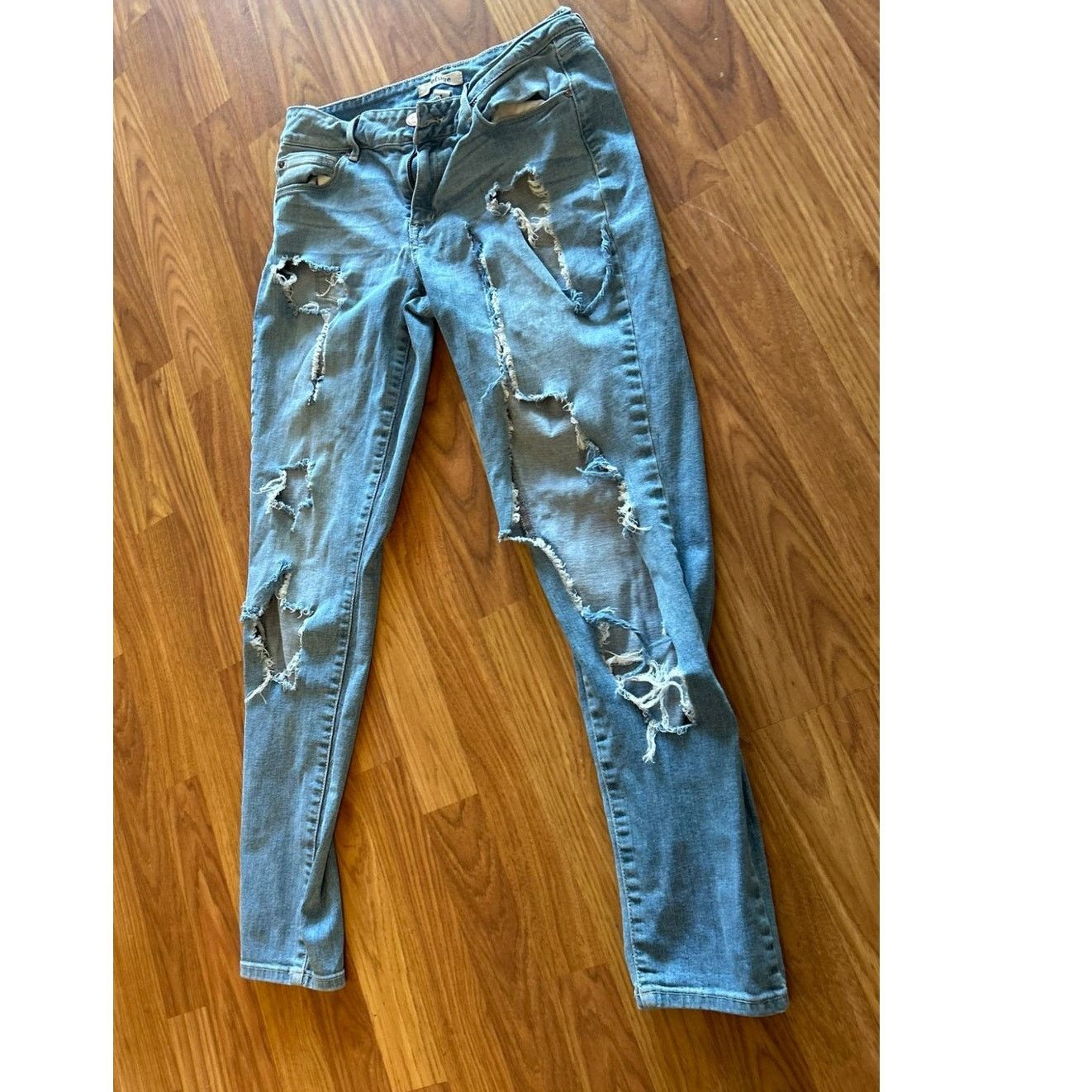 Vintage Refuge Distressed Blue Jeans - Size 8 - Excellent Condition! Size 30" / US 8 / IT 44 - 4 Thumbnail