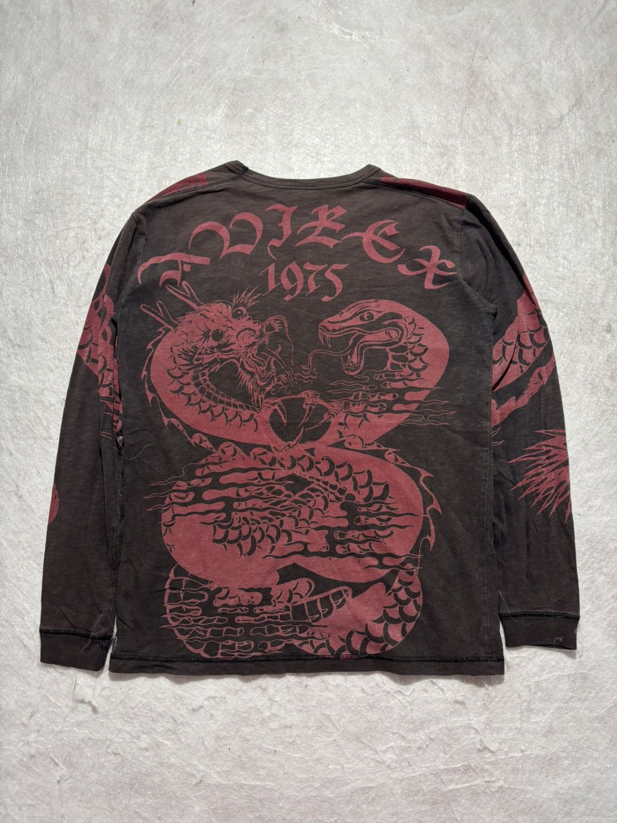 Avirex Vintage Avirex Dragon vs Snake Longsleeve Tshirt Size US M / EU 48-50 / 2 - 1 Thumbnail