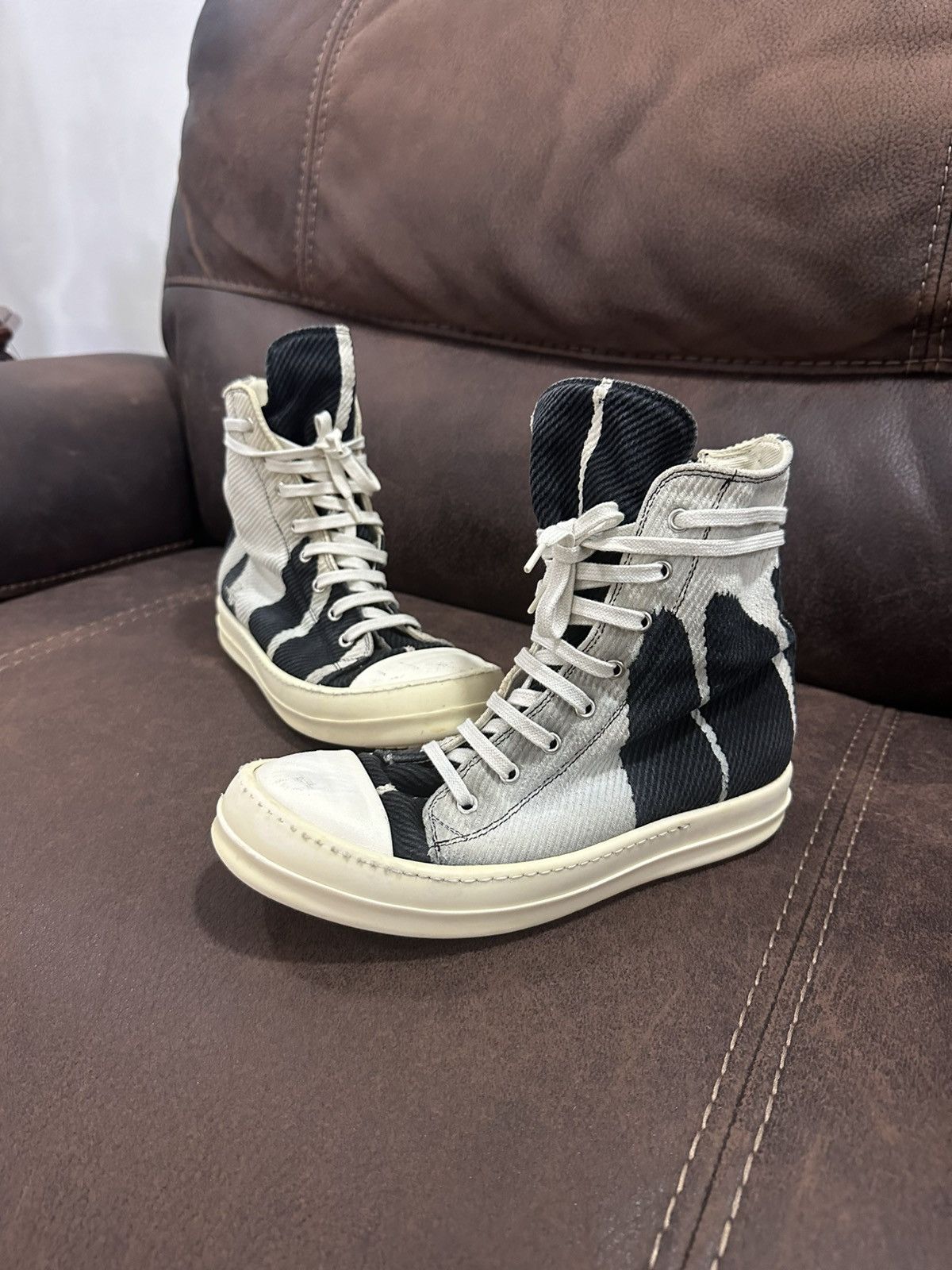 Rick Owens Drkshdw Rick Owens DRKSHDW FW16 Mastodon Bleach Vomit Ramone Size 39 Size US 6 / EU 39 - 2 Thumbnail