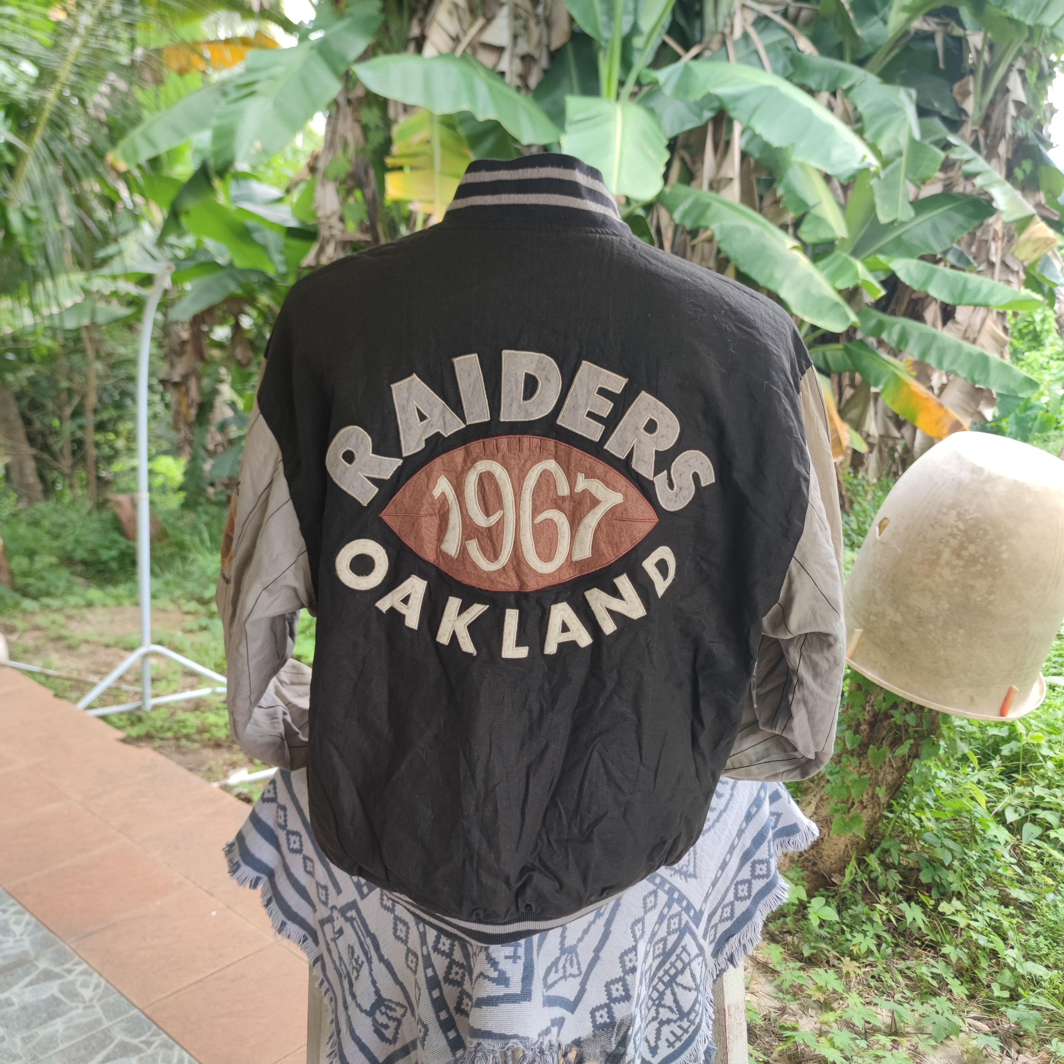 Mirage × NFL VINTAGE MIRAGE OAKLAND RAIDERS REVERSIBLE JACKET Size US L / EU 52-54 / 3 - 5 Thumbnail