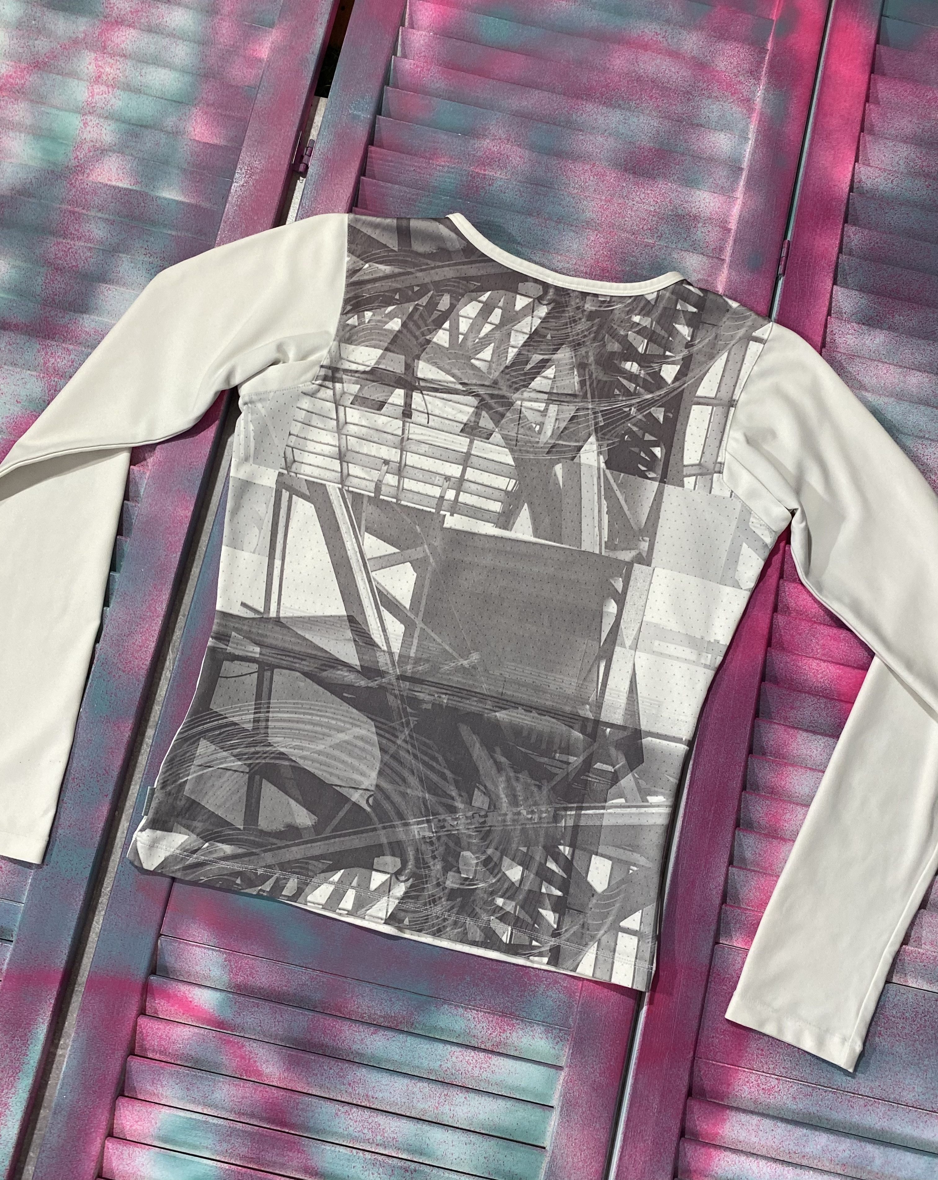 Nike Vintage Y2K Nike Abstract Long Sleeve Sports wear Size M / US 6-8 / IT 42-44 - 3 Thumbnail