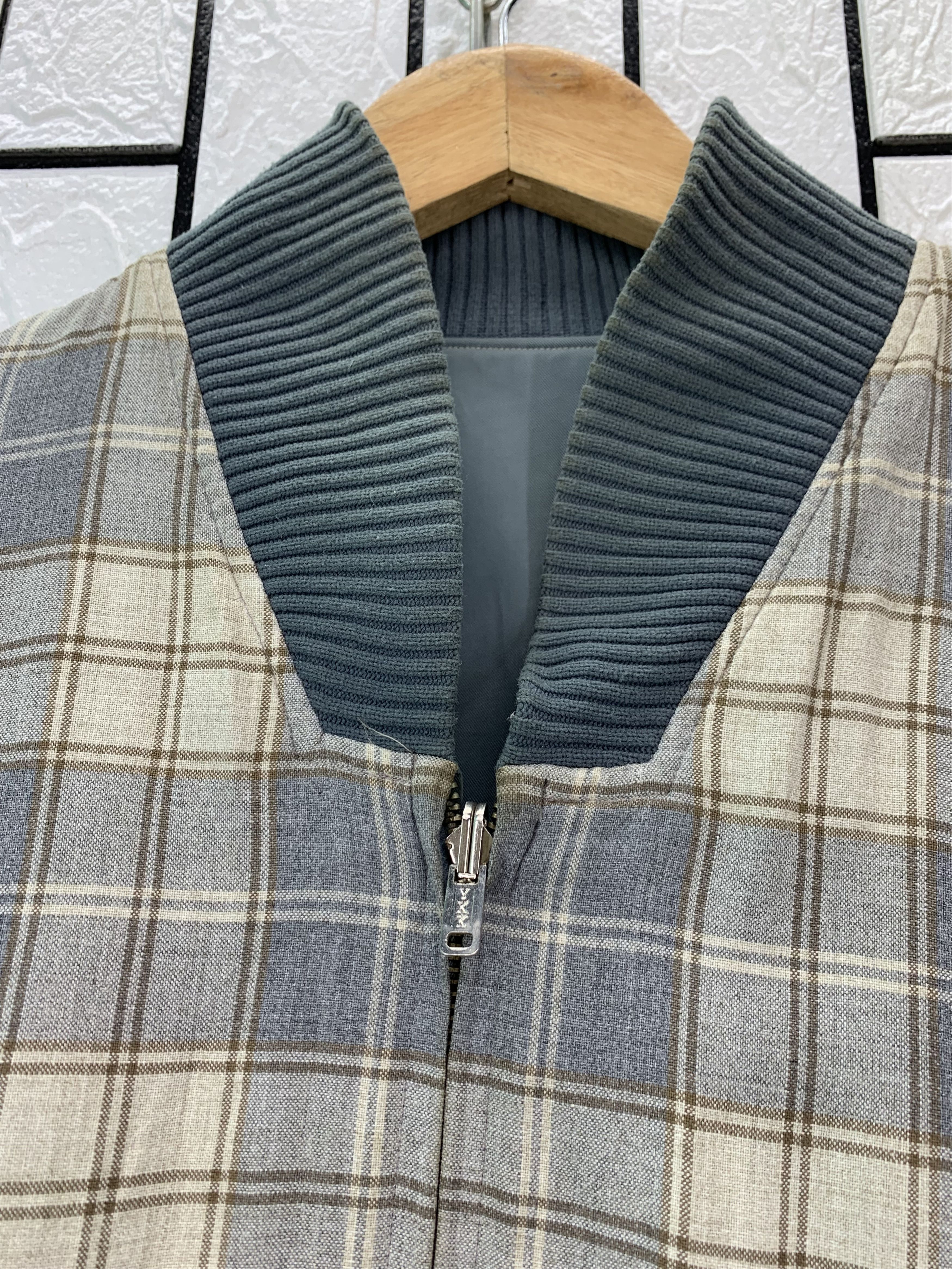 Japanese Brand Vintage Reversible Plaid/Plain Jacket Size US S / EU 44-46 / 1 - 4 Thumbnail