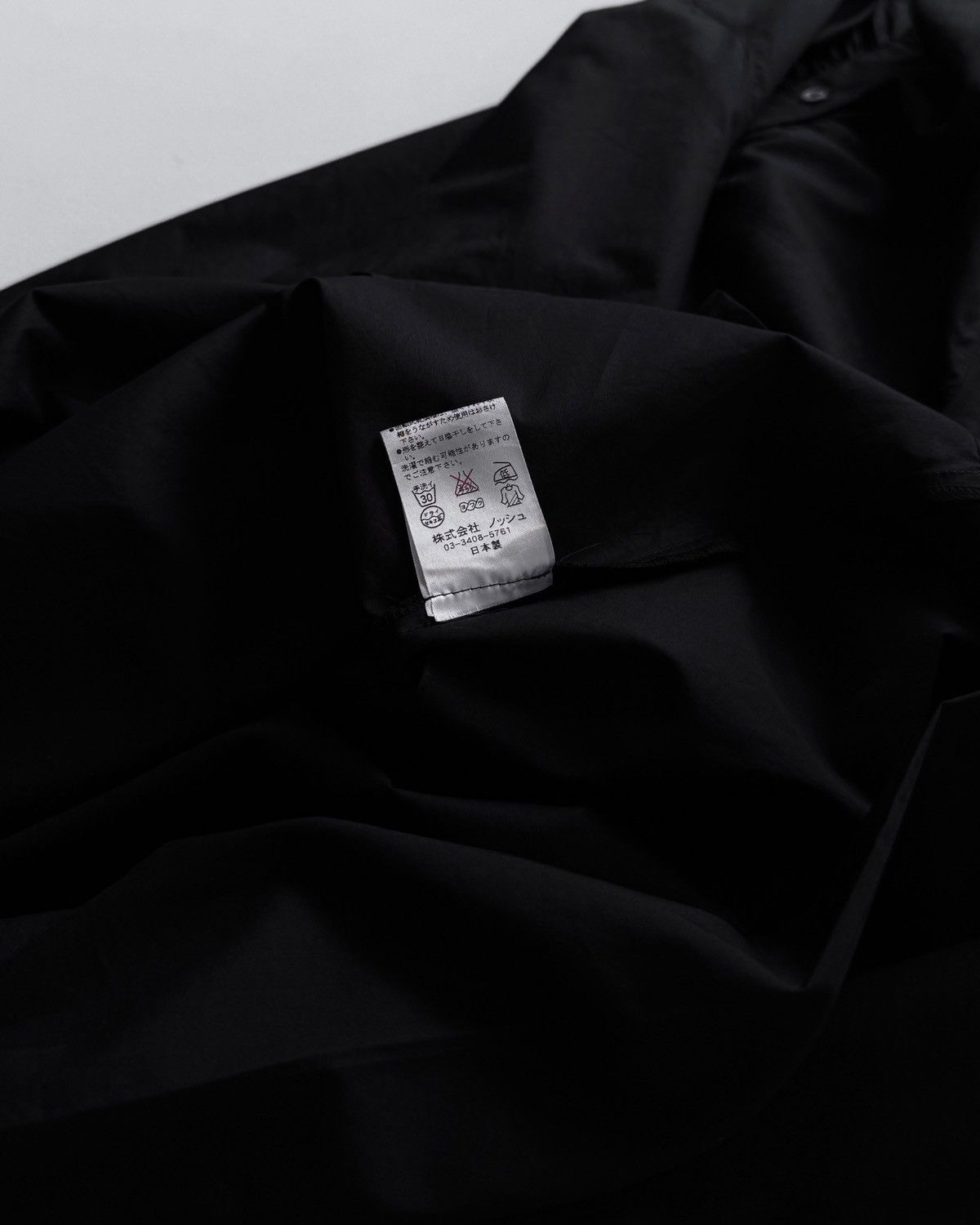 Japanese Brand KEIKO KISHI BLACK BUTTON SHIRT Size M / US 6-8 / IT 42-44 - 7 Thumbnail