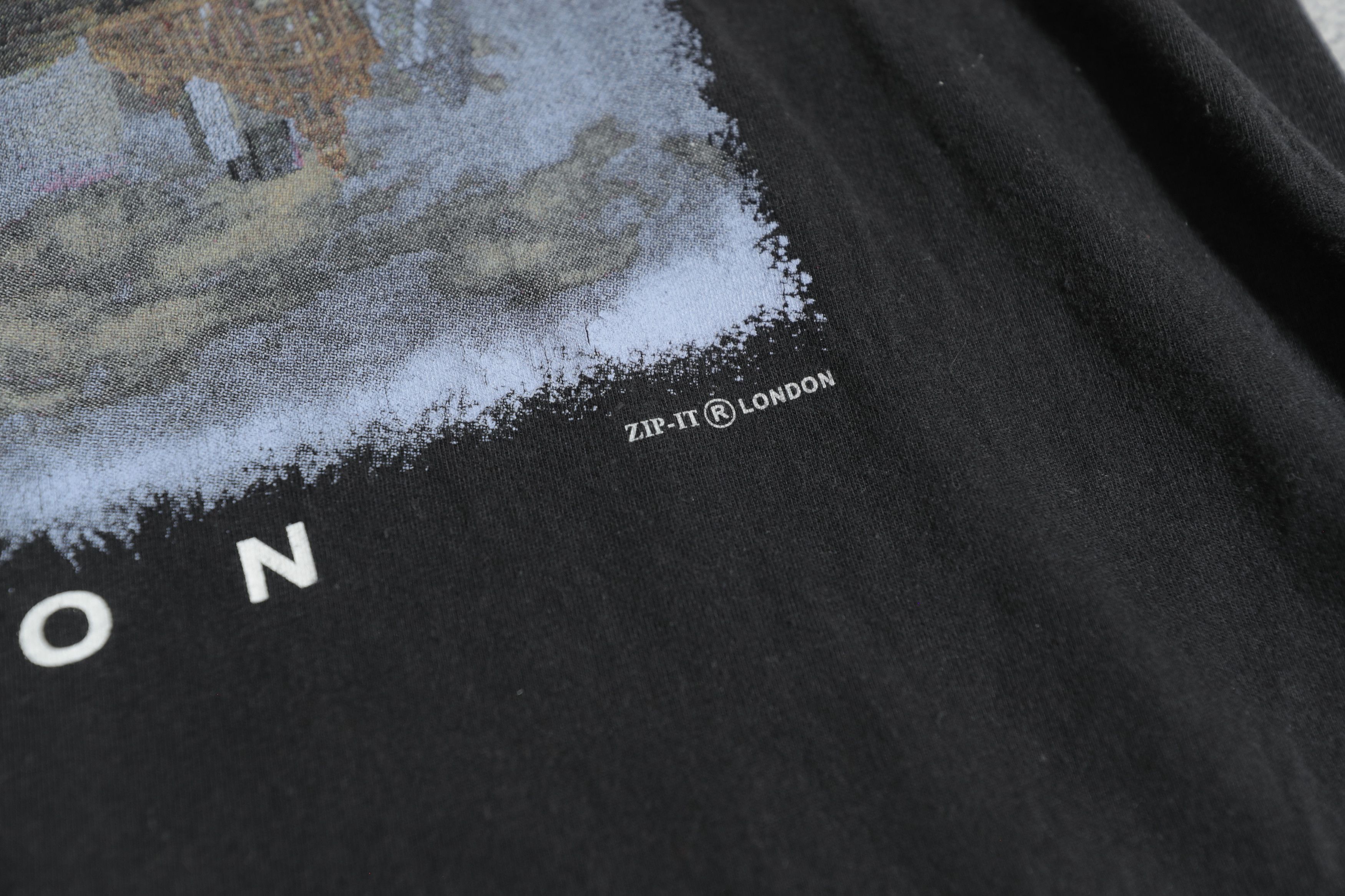 Other Zip-It London Skyline Shirt (S) Size US S / EU 44-46 / 1 - 8 Thumbnail