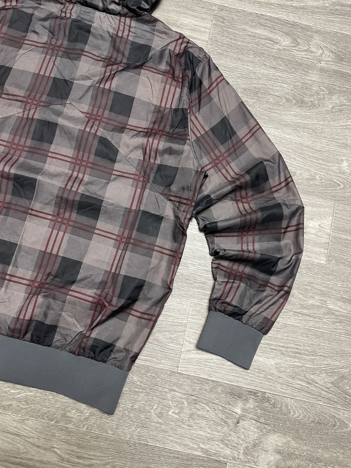 Nike SB Vintage Nike 6.0 Skateboarding Checkered Windbreaker Jacket Size US XL / EU 56 / 4 - 18 Thumbnail