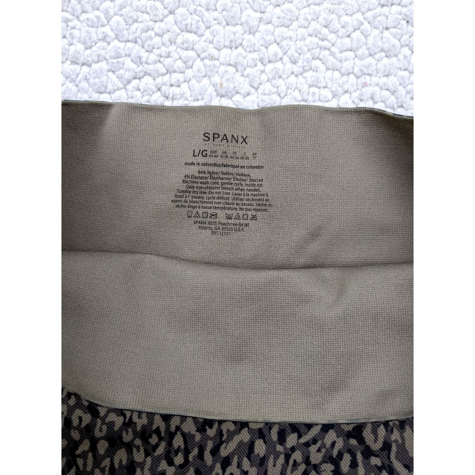 Spanx Spanx Womens L Beige Leopard Camo Legging Skinny Yoga Compression Mid Rise Size 36" / US 14 / IT 50 - 3 Thumbnail