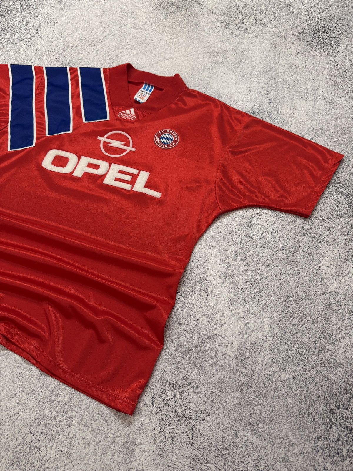 Adidas VTG ADIDAS FC BAYERN MUNICH 1991-1993 HOME FOOTBALL SHIRT Size US L / EU 52-54 / 3 - 3 Thumbnail