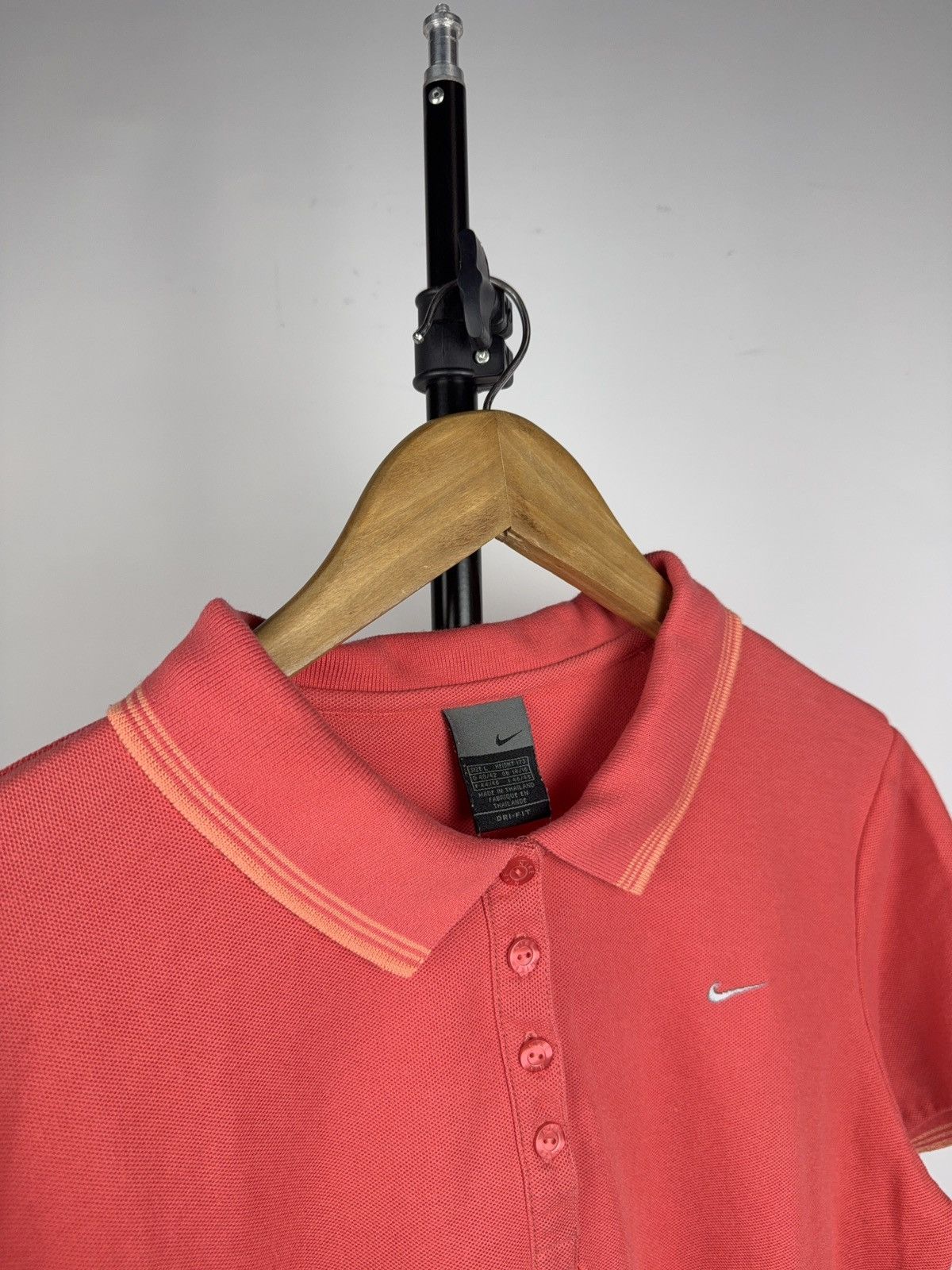 Nike 00s Retro vntg Nike Dri-Fit Swoosh Polo Shirt Coral Women Size L / US 10 / IT 46 - 3 Thumbnail