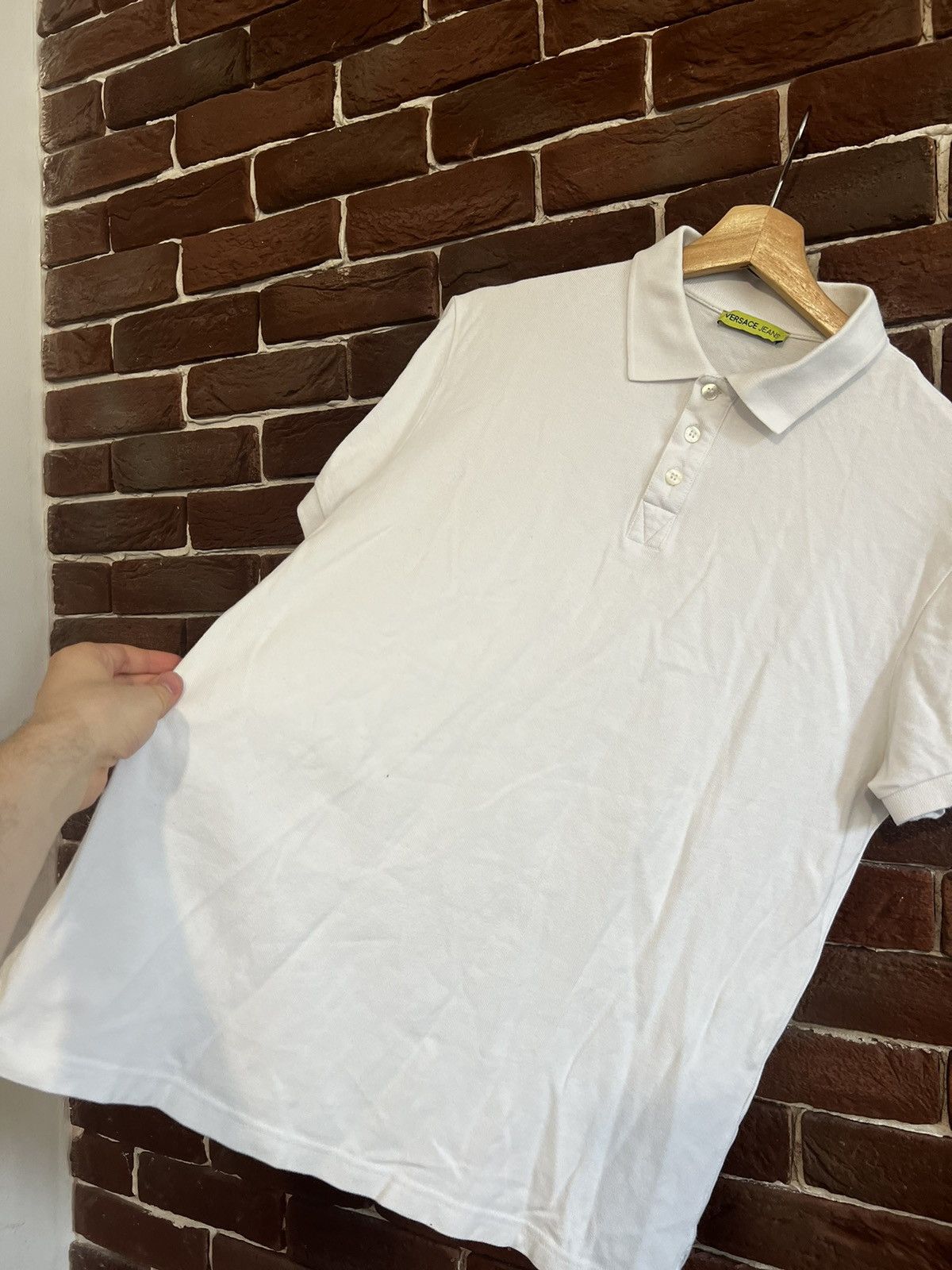 Versace versace jeans couture tiger logo polo m white tee designer Size US M / EU 48-50 / 2 - 4 Thumbnail