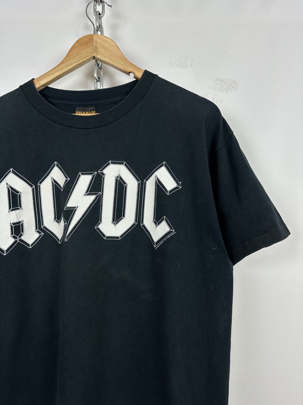 Band Tees 1996 Vintage AC/DC Ballbreaker Brockum World Tour T-Shirt Size US L / EU 52-54 / 3 - 11 Thumbnail