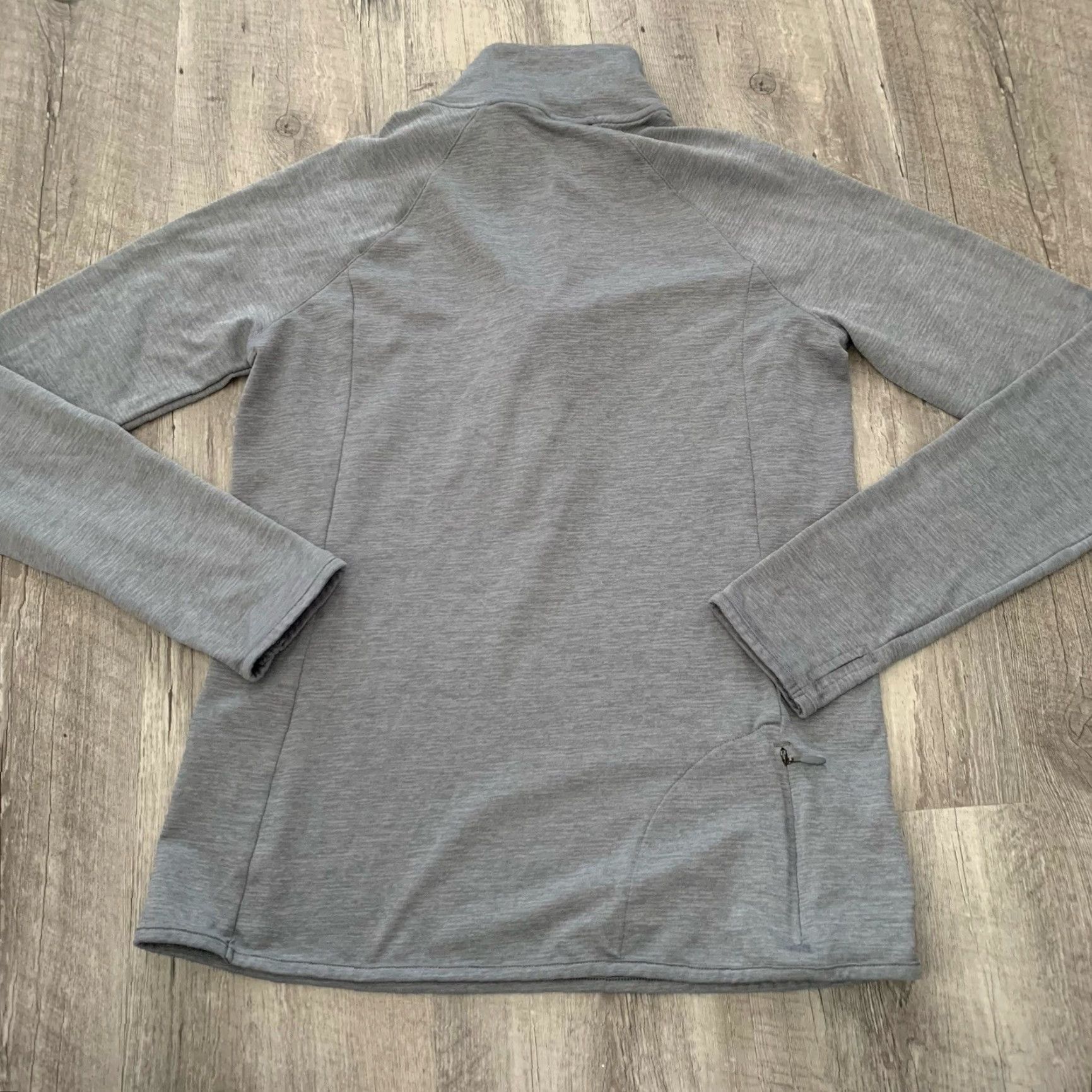 Under Armour Under Armour Threadborne 1/4 Zip Pullover Womens Medium Gray HeatGear Thumbhole Shirt Size M / US 6-8 / IT 42-44 - 5 Thumbnail