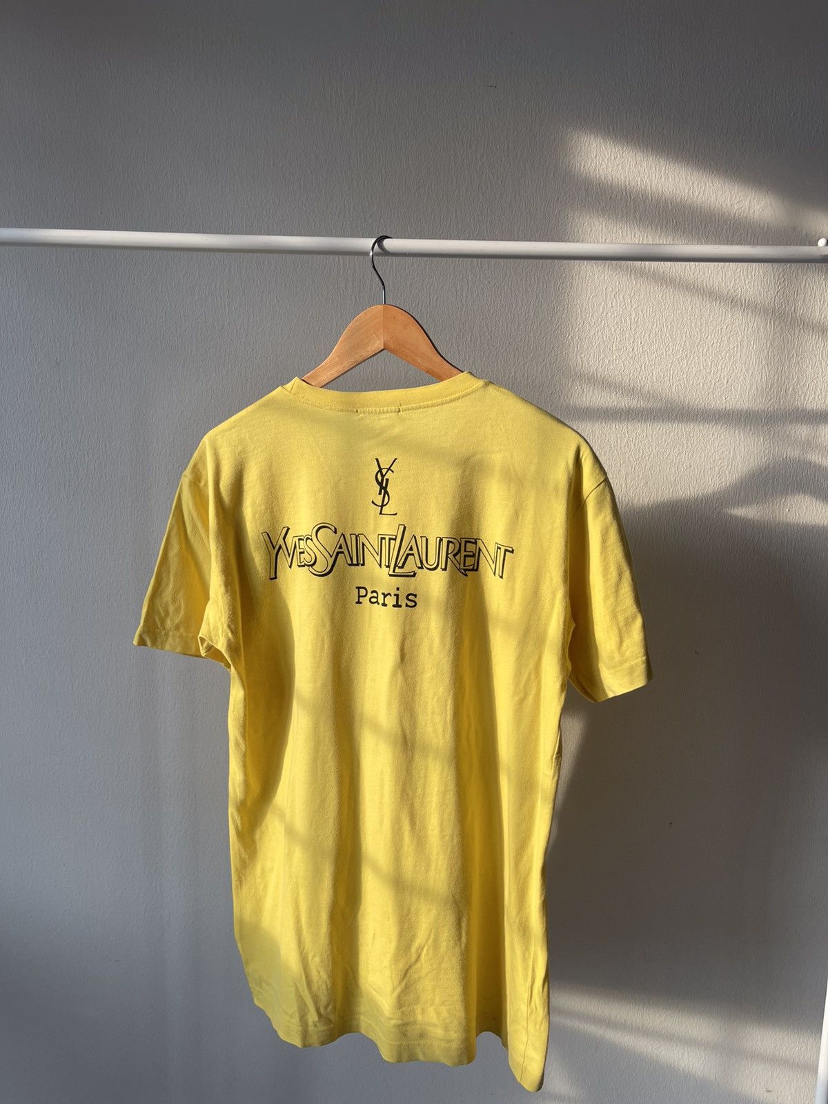 Yves Saint Laurent 90s Yves Saint Laurent Paris Back Logo Tee Size US M / EU 48-50 / 2 - 1 Thumbnail