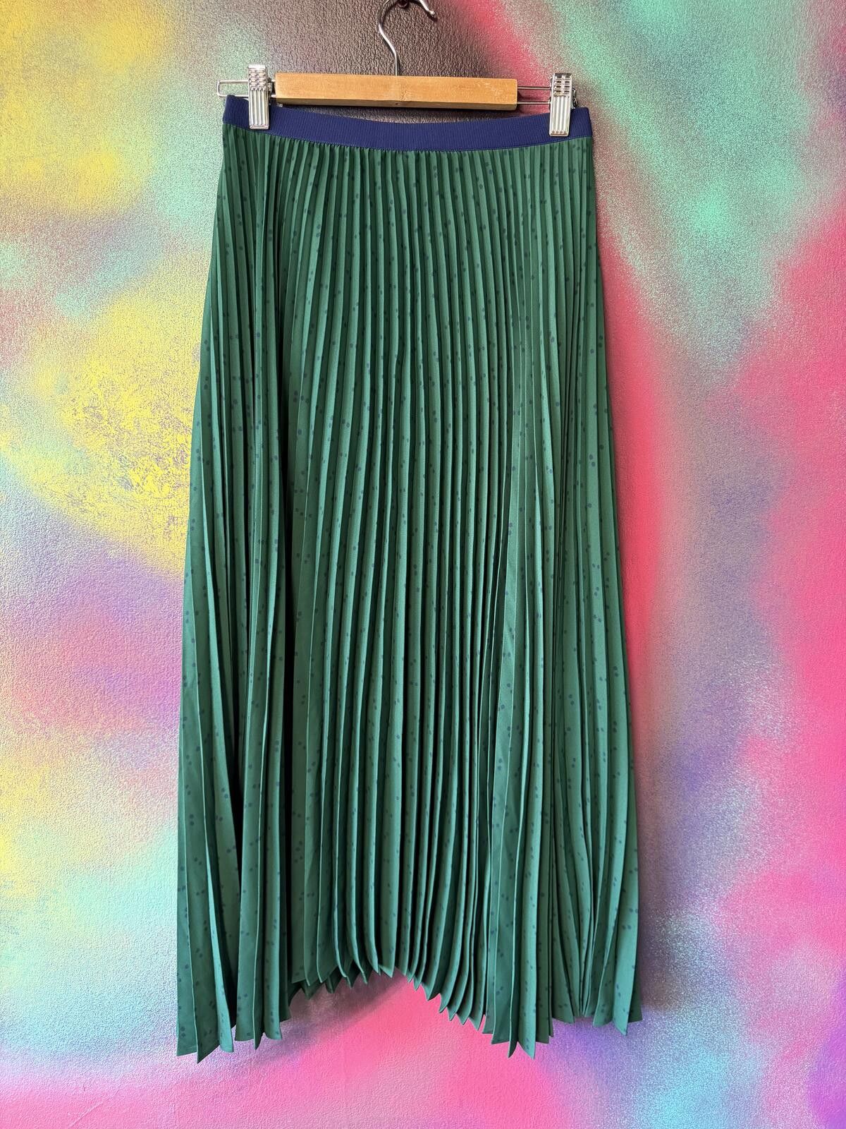 Other Uniqlo Green pleated midi skirt in size XS Size 26" / US 2 / IT 38 - 4 Thumbnail