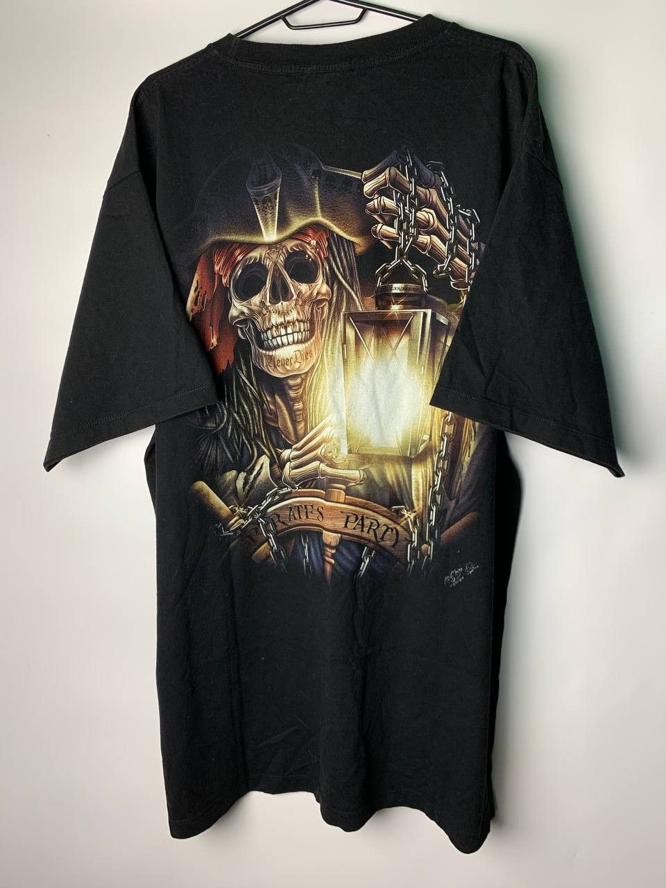 Band Tees Vintage Pirate Party Skull T Shirt Rock Chang Graphic Print Size US XXL / EU 58 / 5 - 2 Thumbnail