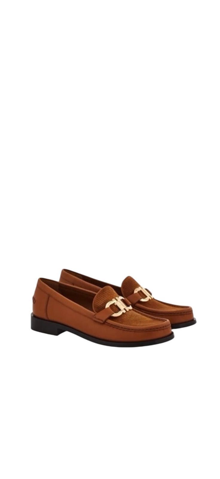 Salvatore Ferragamo Ferragamo Gancini Ornament Moccasin Size US 7.5 / IT 37.5 - 2 Thumbnail
