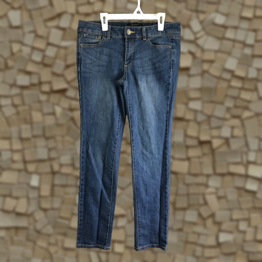Denime Daisy Fuentes Womens Size 6 Mid Rise Straight Leg Medium Wash Blue Denim Jeans Size 28" / US 6 / IT 42 - 1 Thumbnail