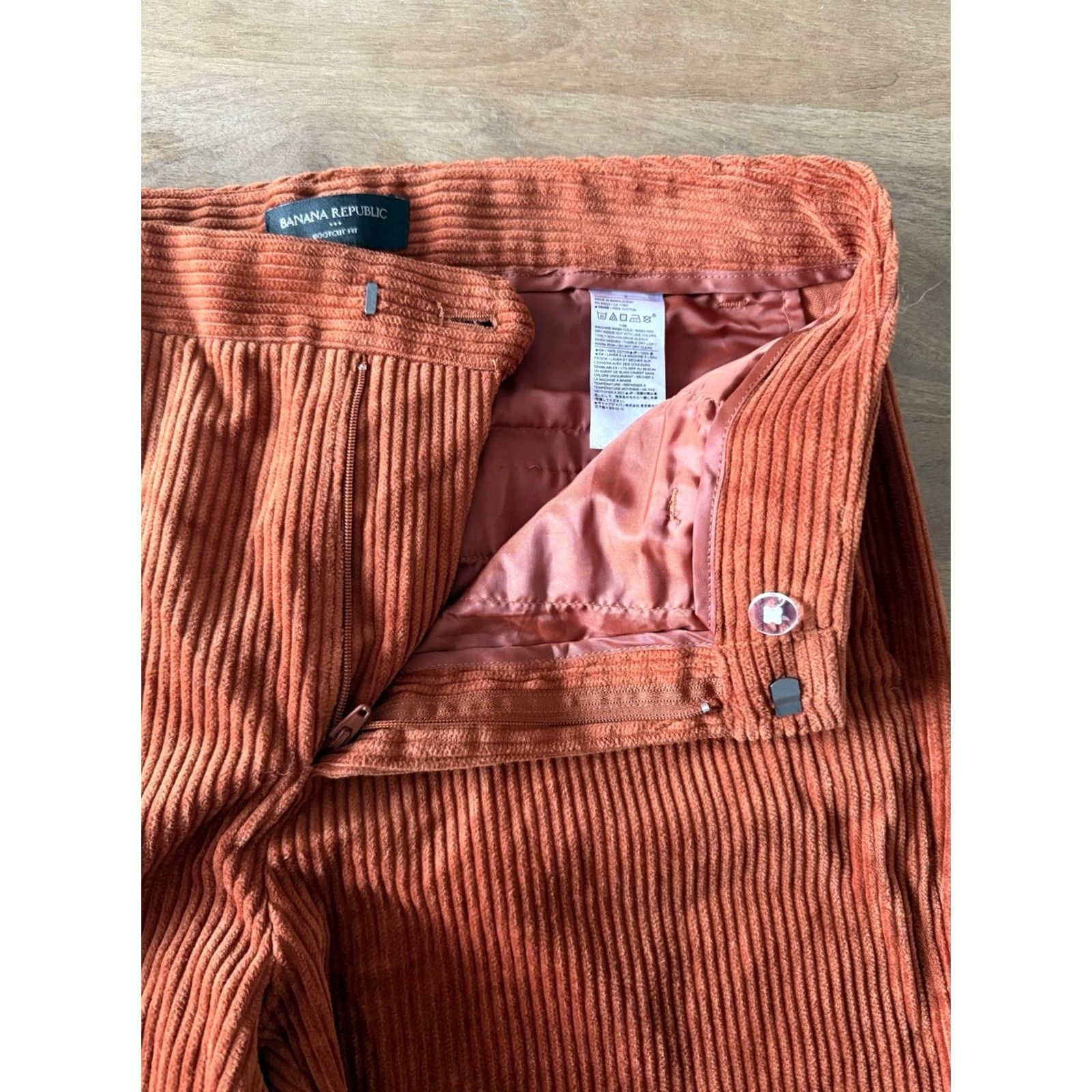 Banana Republic Banana Republic High Rise Corduroy Bootcut Pants Womens 8 Orange Regular 32x31 Jeans Size 30" / US 8 / IT 44 - 5 Thumbnail