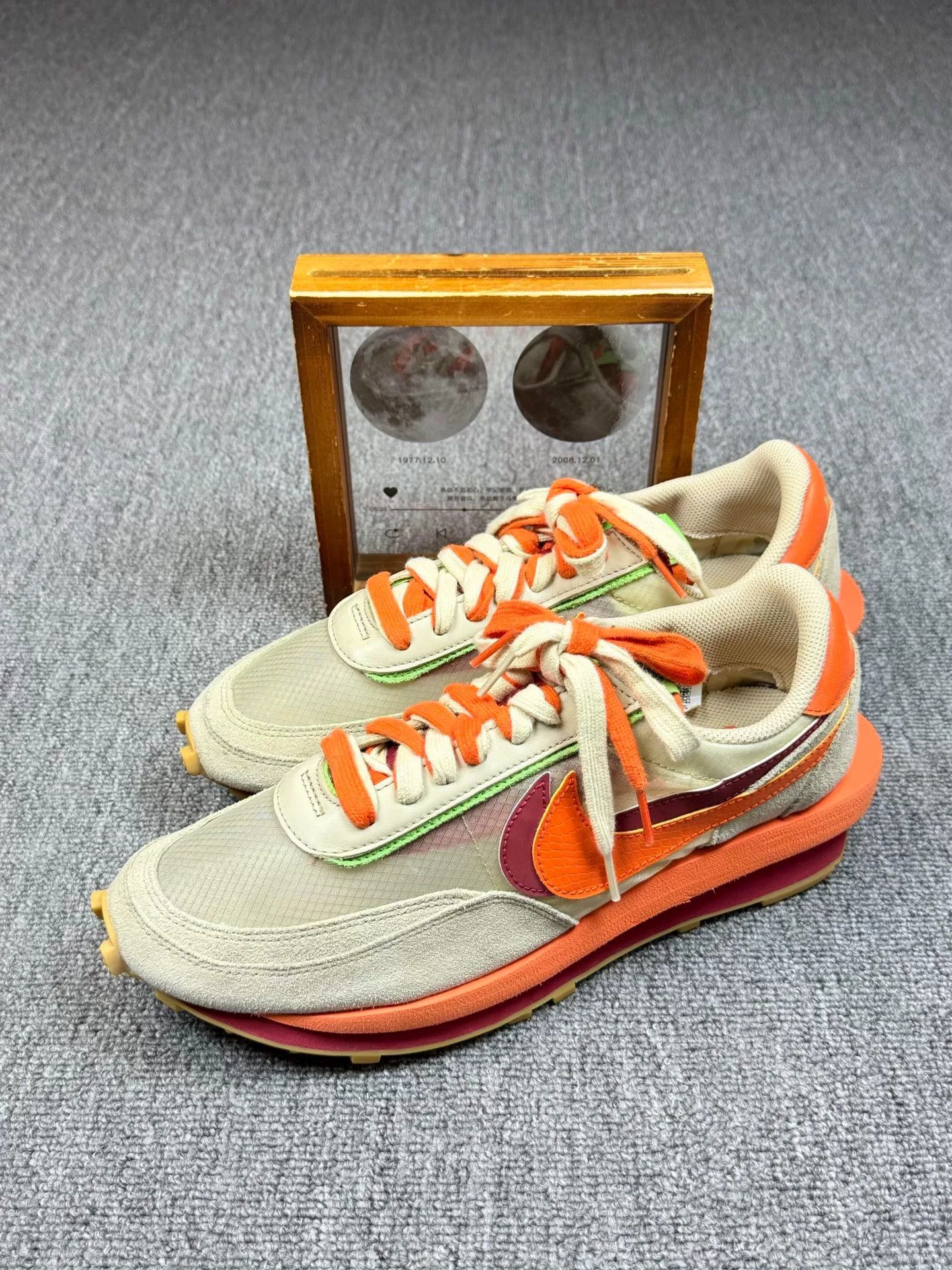 Sacai Sacai Collab White Lowtop Sneakers 11 Men Size US 11 / EU 44 - 1 Thumbnail