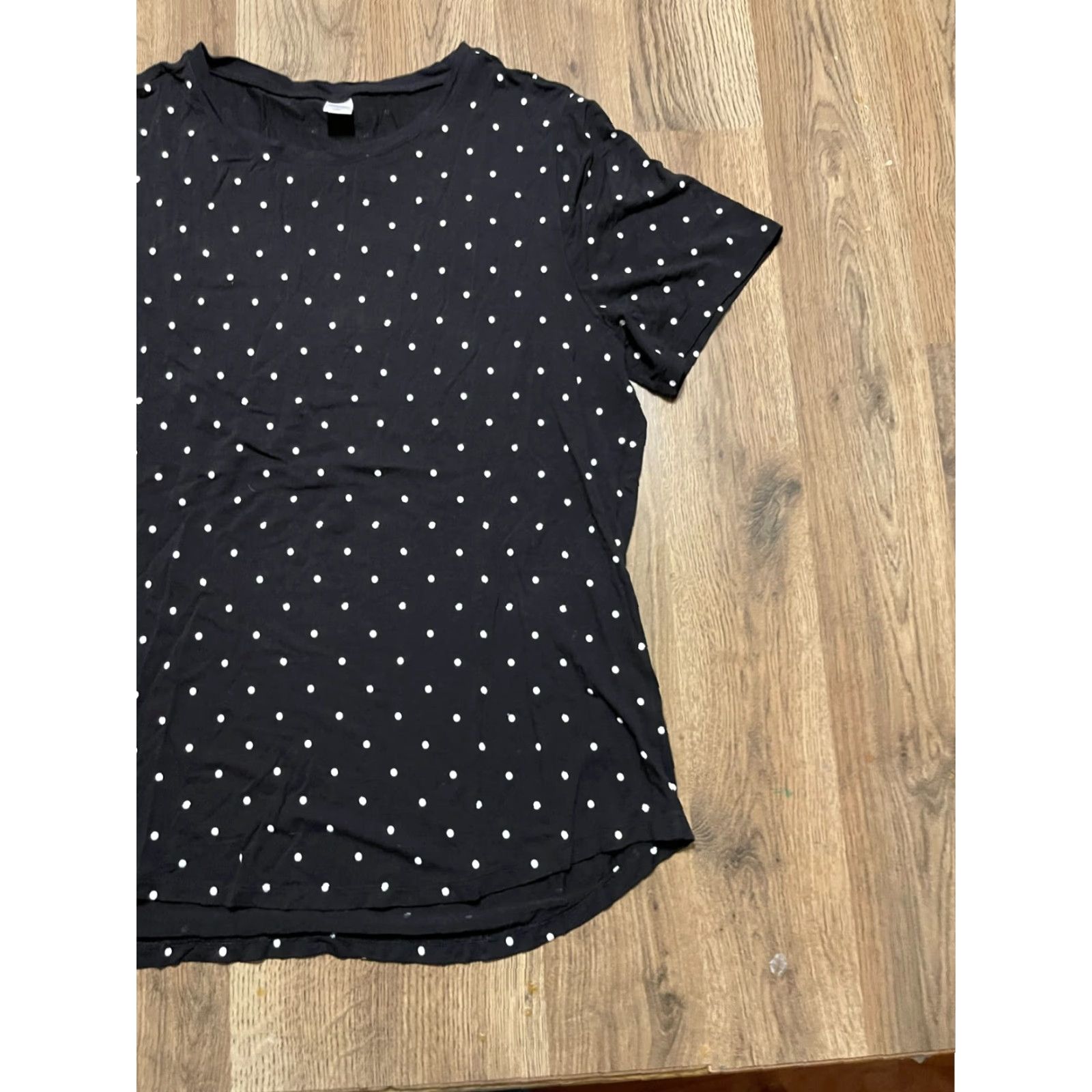 Old Navy Old Navy Shirt Women L Black White Polka Dots Luxe Short Sleeve T-Shirt Casual Modern Basic Size L / US 10 / IT 46 - 4 Thumbnail