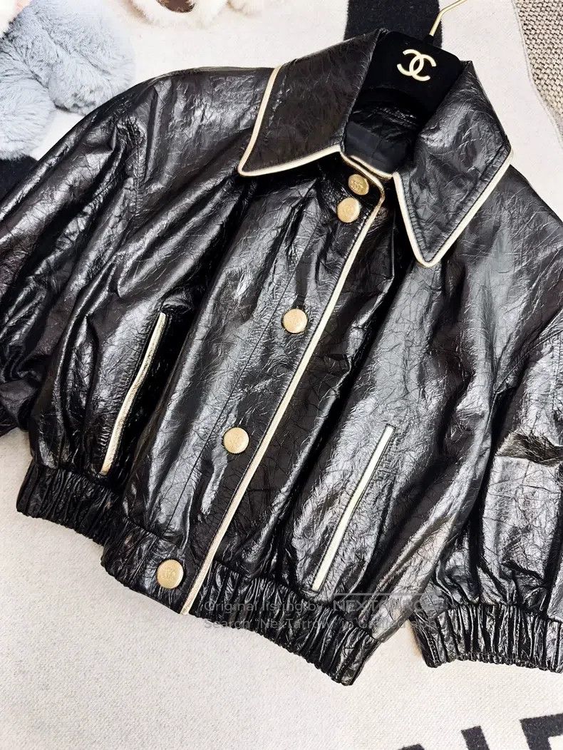 Chanel Chanel 22s black puff sleeve shiny short leather jacket Size XS / US 0-2 / IT 36-38 - 7 Thumbnail