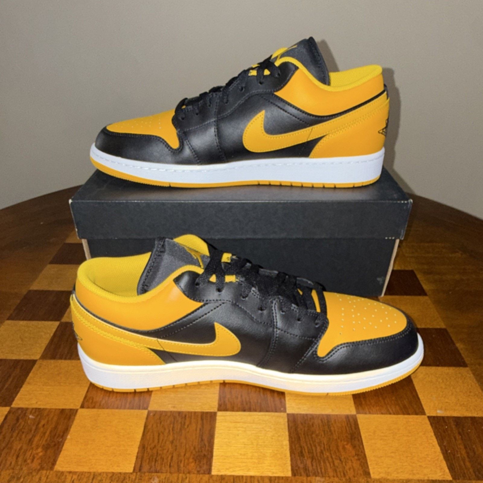 Nike Jordan Air Jordan 1 Low Black Yellow Ochre White Leather 13M Size US 13 / EU 46 - 2 Thumbnail