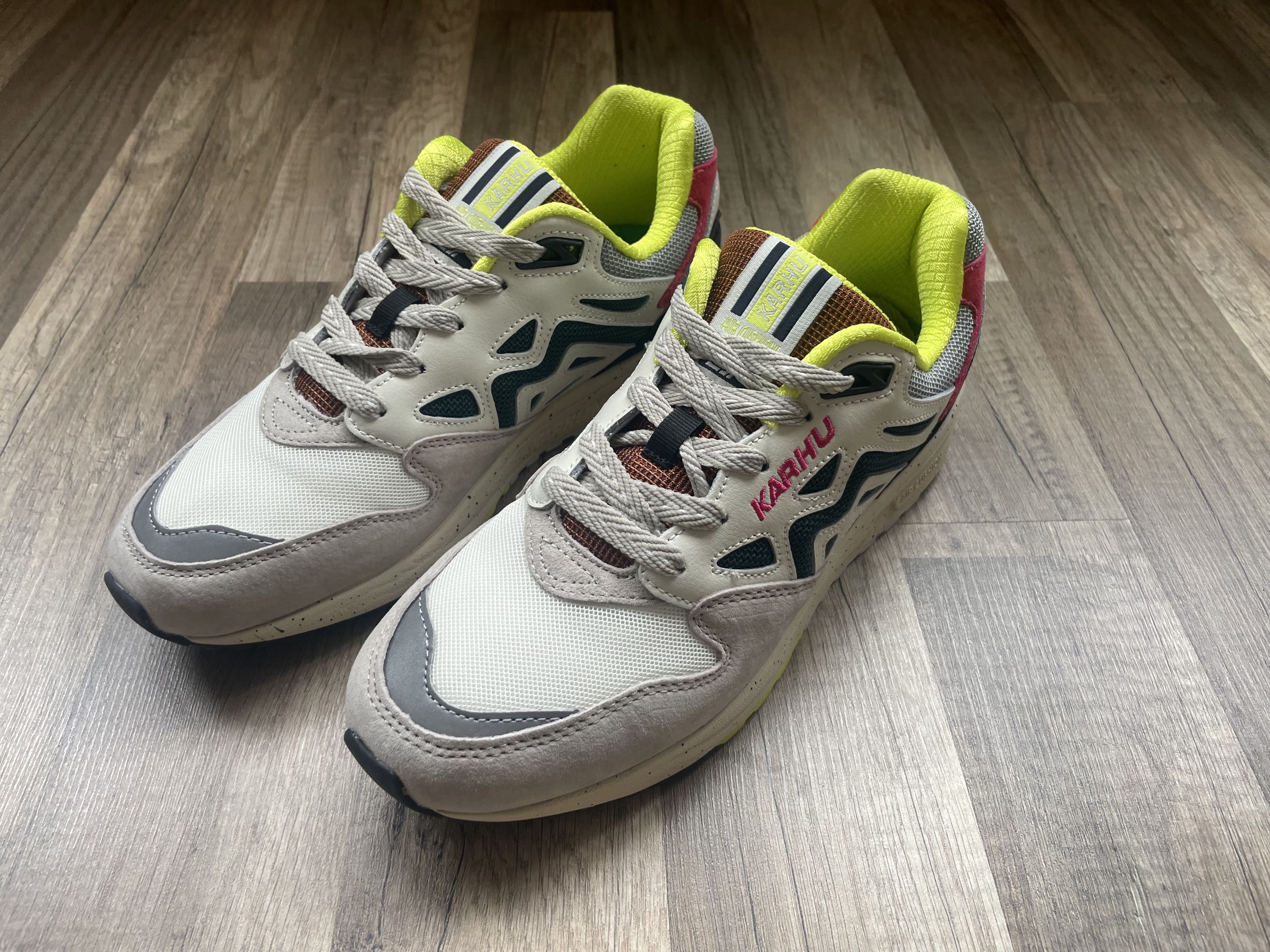 Karhu Karhu Legacy 96 'Flow State' Size US 8 / EU 41 - 2 Thumbnail