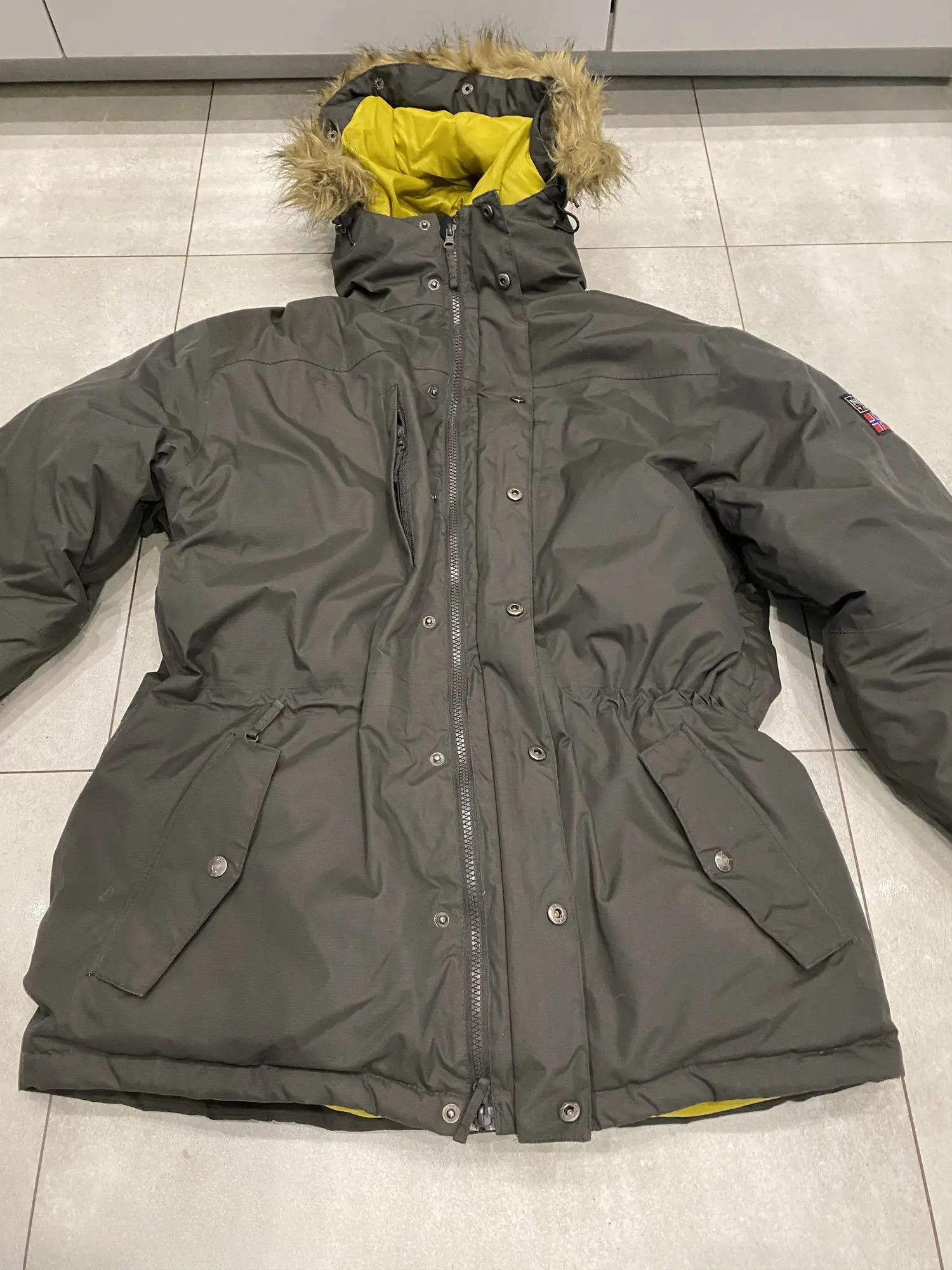 Other NORWEAR down jacket size L Size US L / EU 52-54 / 3 - 6 Thumbnail