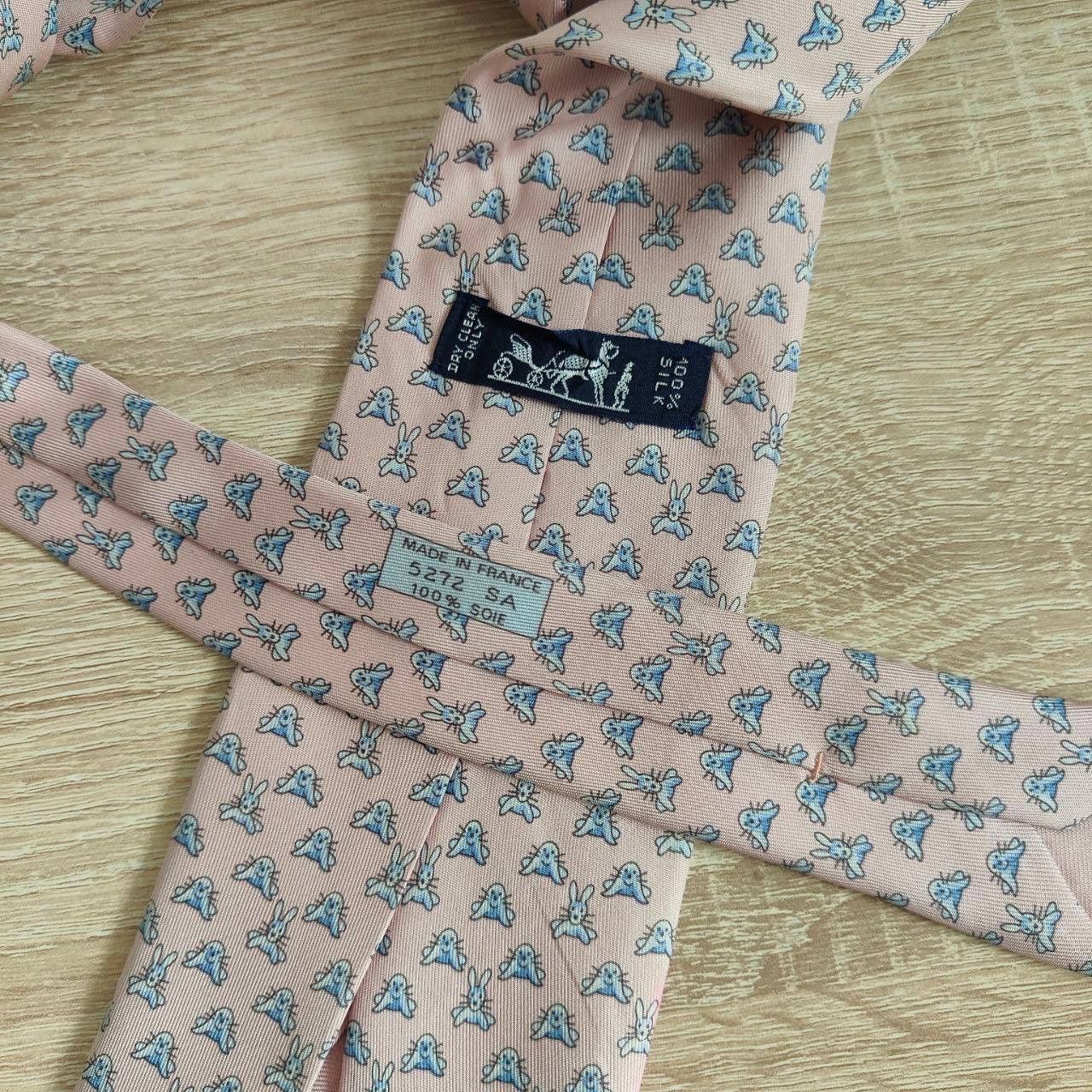 Hermes Hermes Paris Silk Tie 5272 SA Animals Pink Size ONE SIZE - 7 Thumbnail